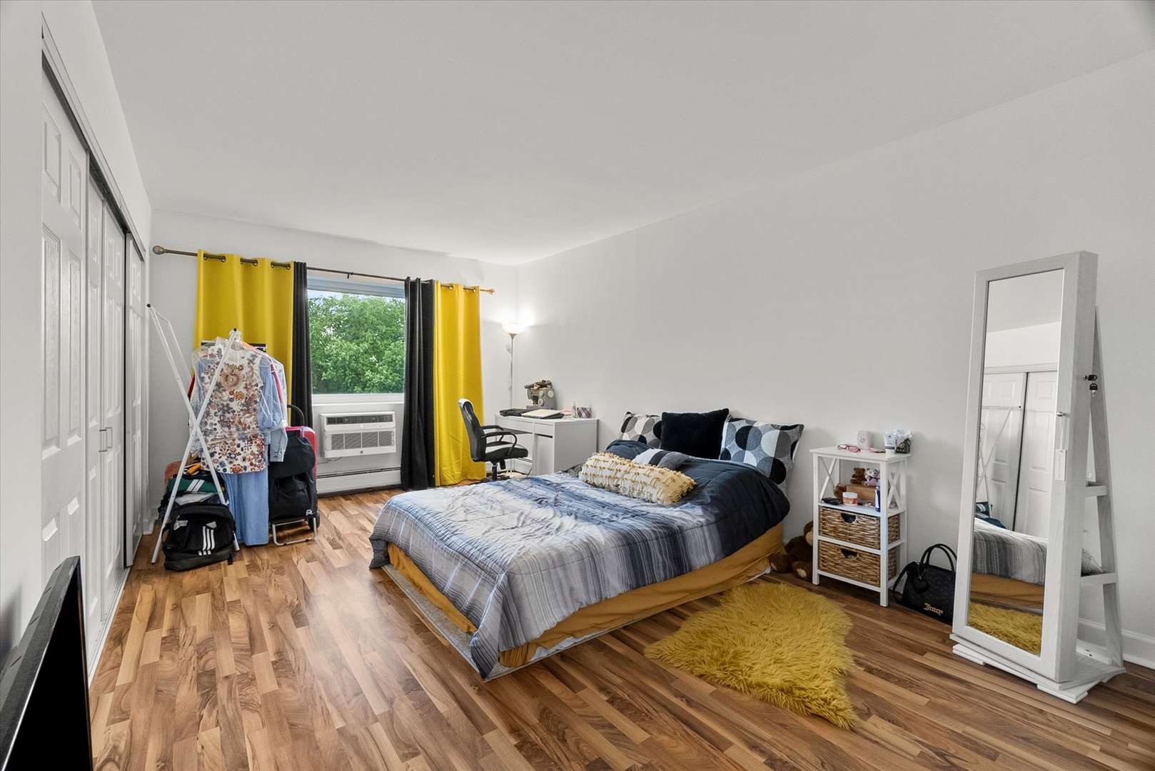 7221 Wolf Road Unit: 405B