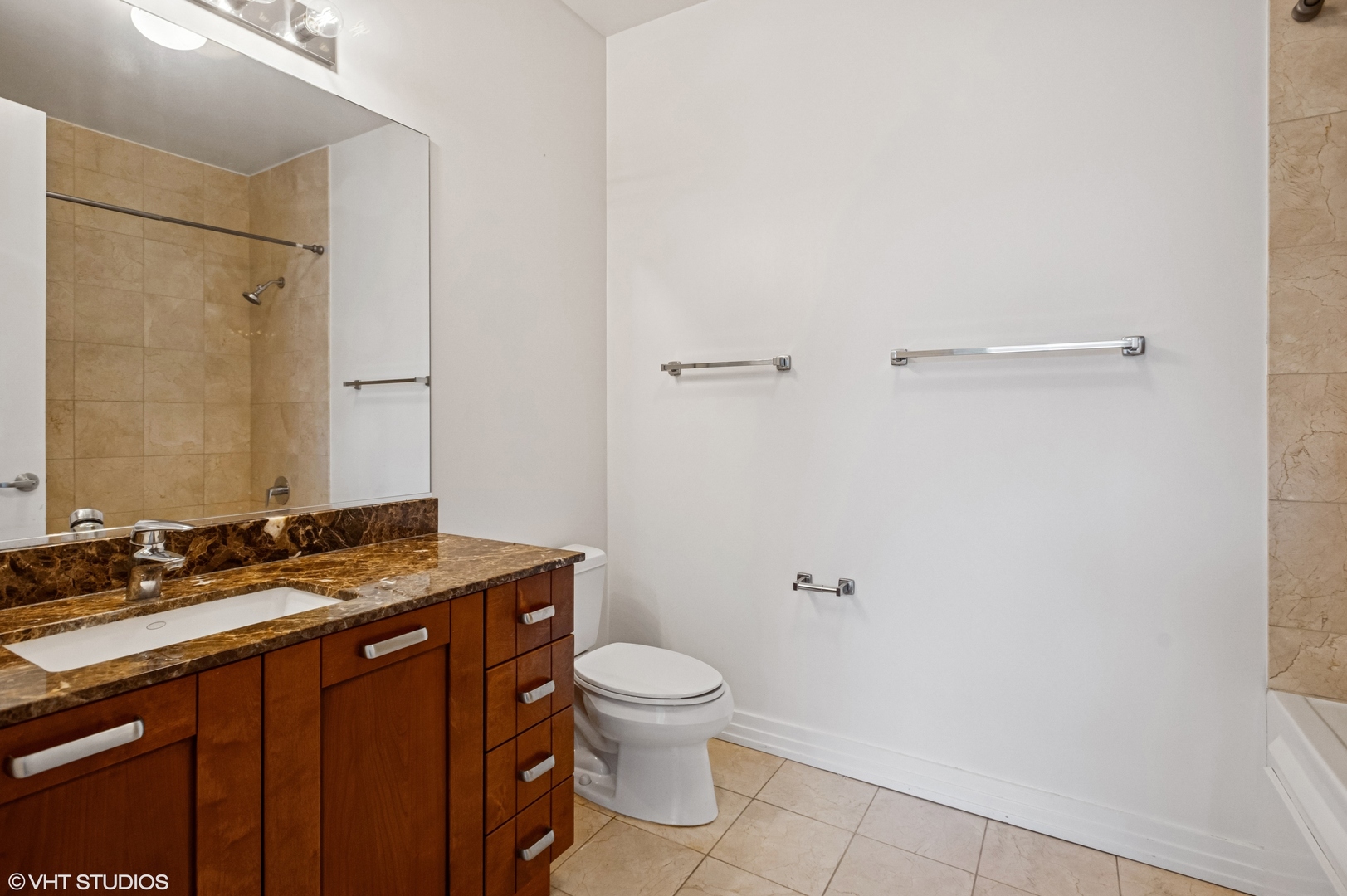 170 W Polk Street Unit: 1205