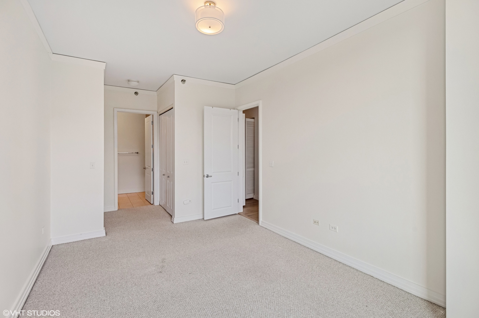 170 W Polk Street Unit: 1205