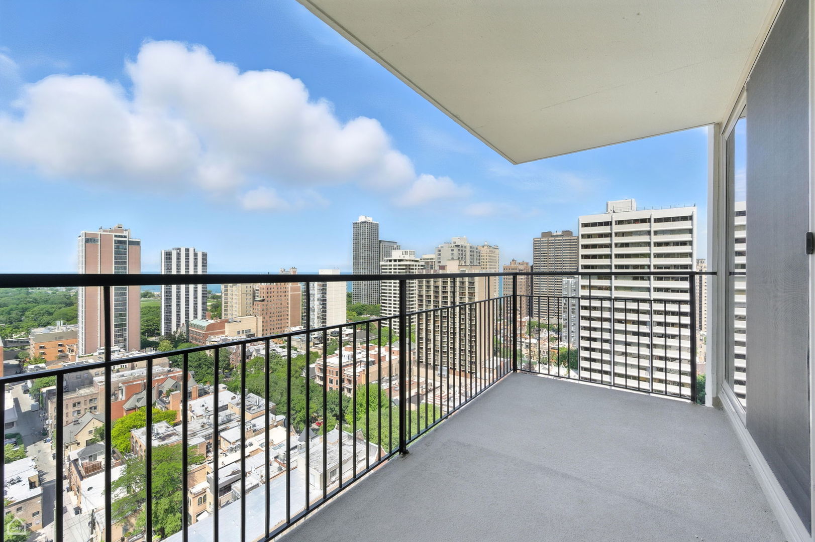 88 W Schiller Street Unit: 2301