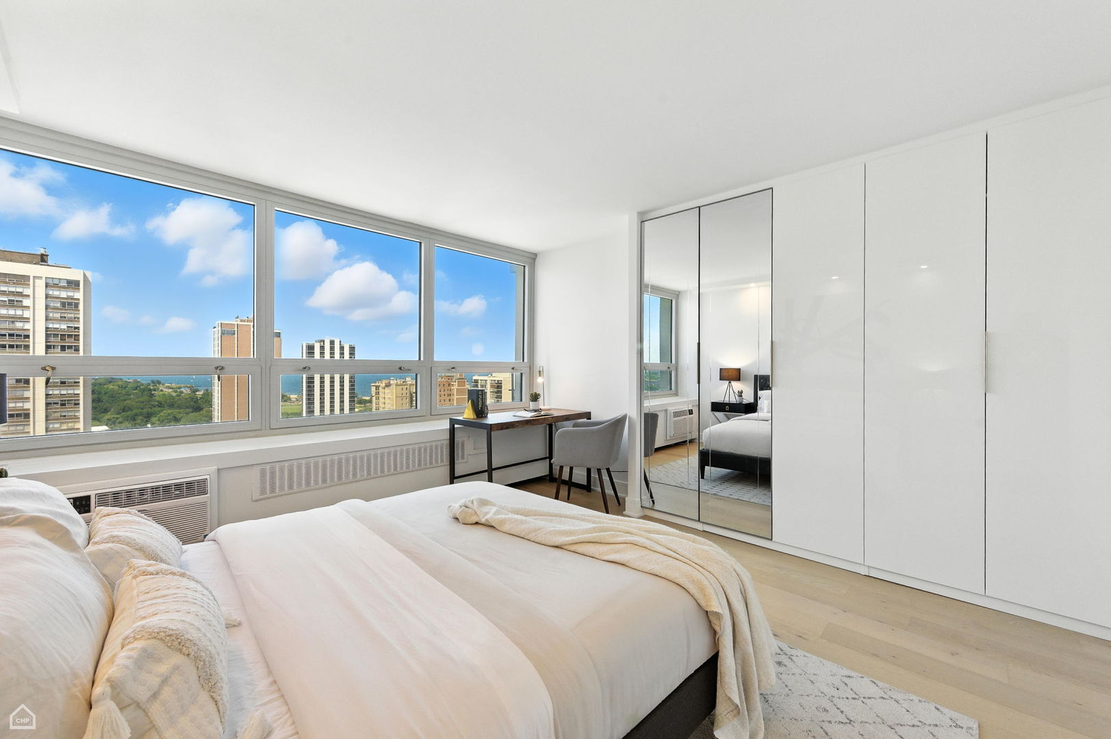 88 W Schiller Street Unit: 2301