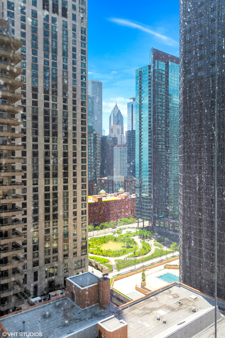 600 N LAKE SHORE Drive Unit: 1808