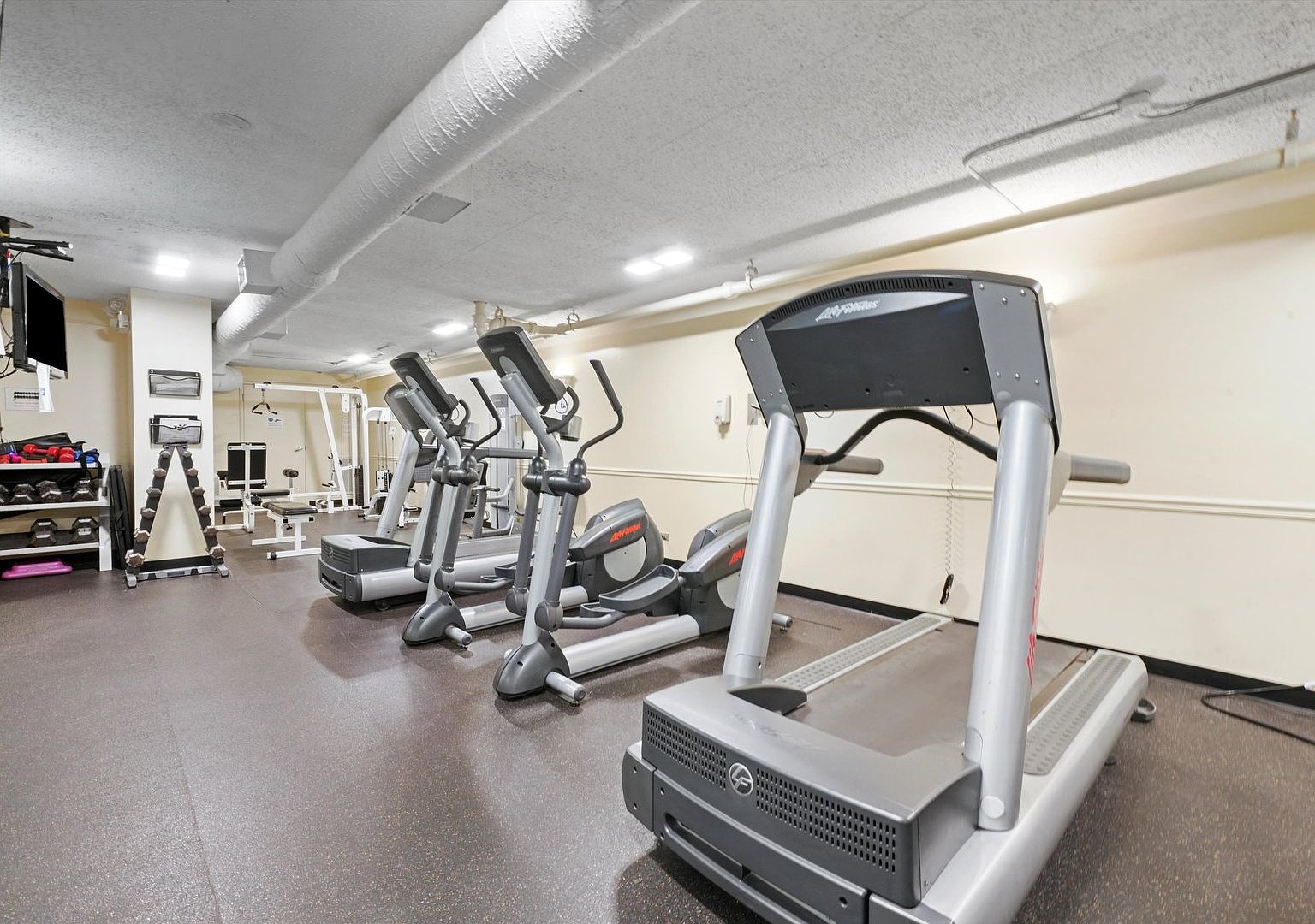 1560 N Sandburg Terrace Unit: 1507