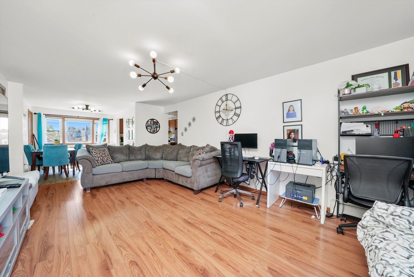 6568 W Roscoe Street Unit: 2N