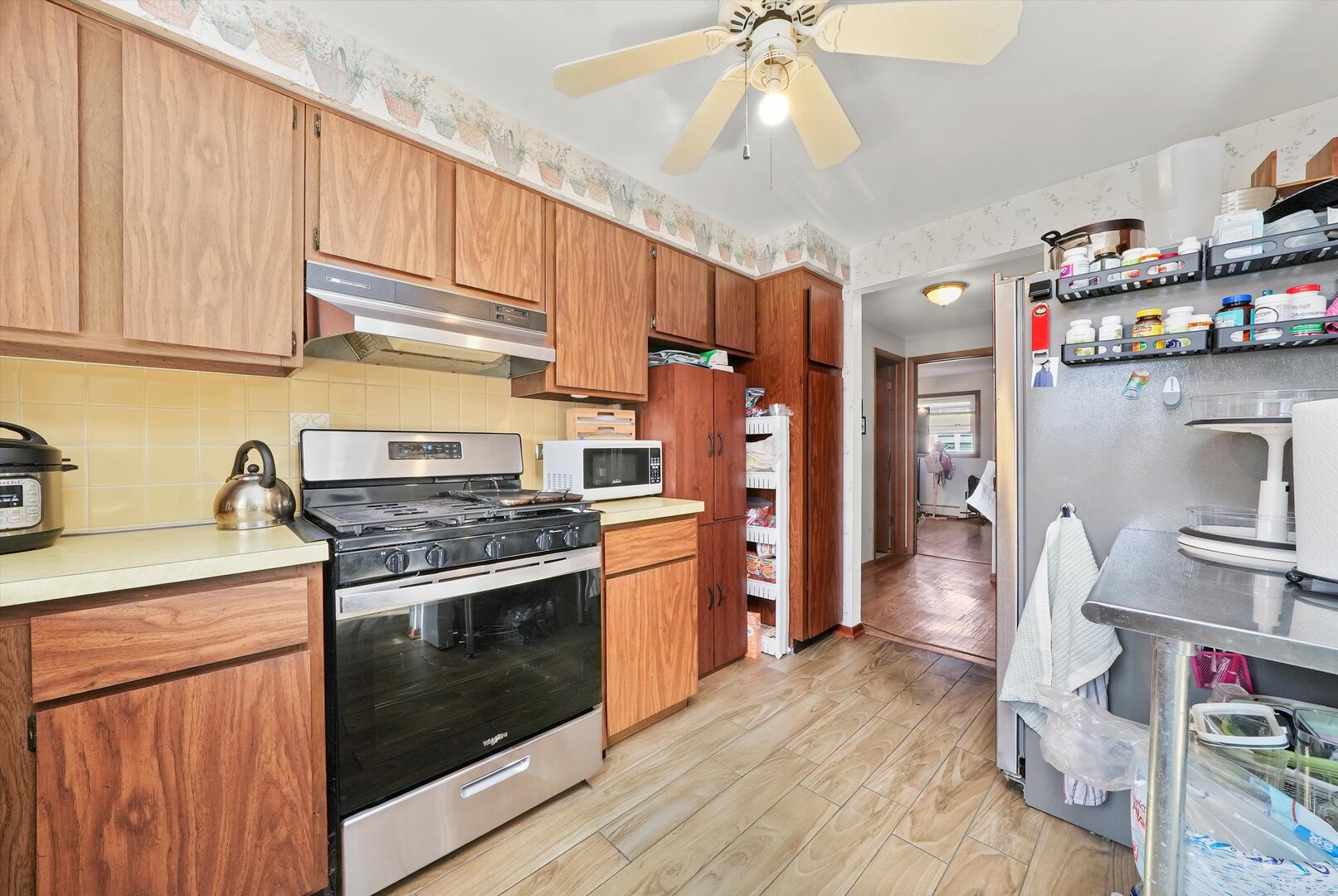 6568 W Roscoe Street Unit: 2N