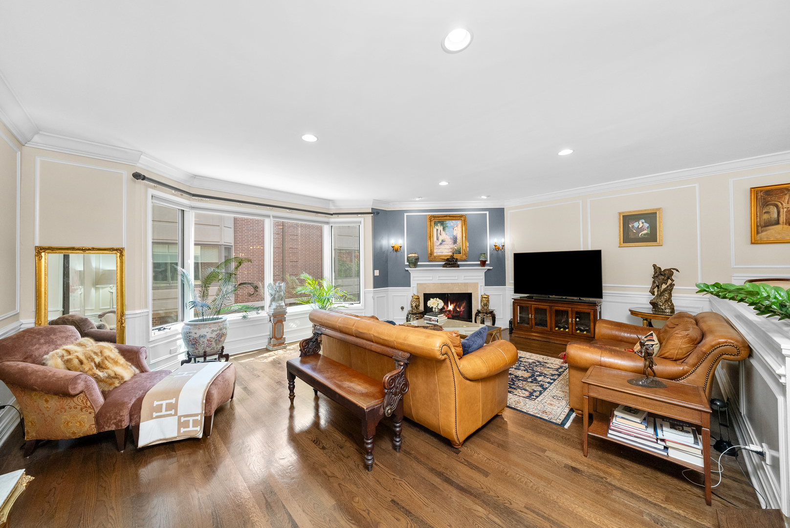 55 W Goethe Street Unit: 1222