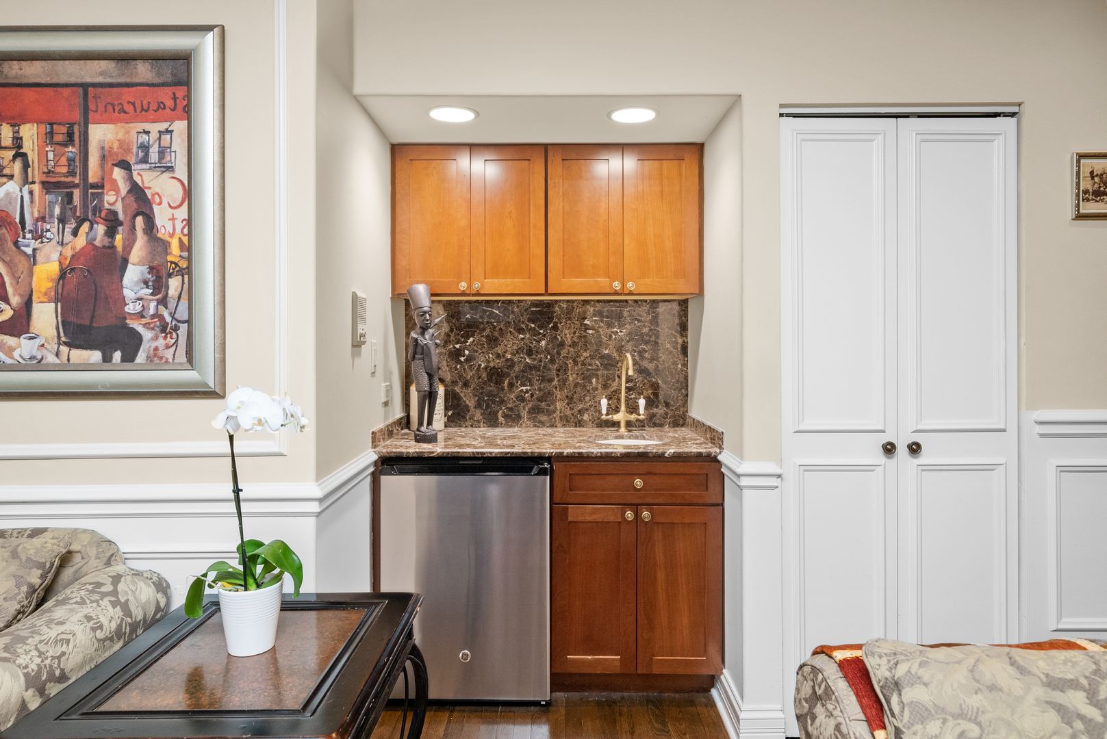 55 W Goethe Street Unit: 1222
