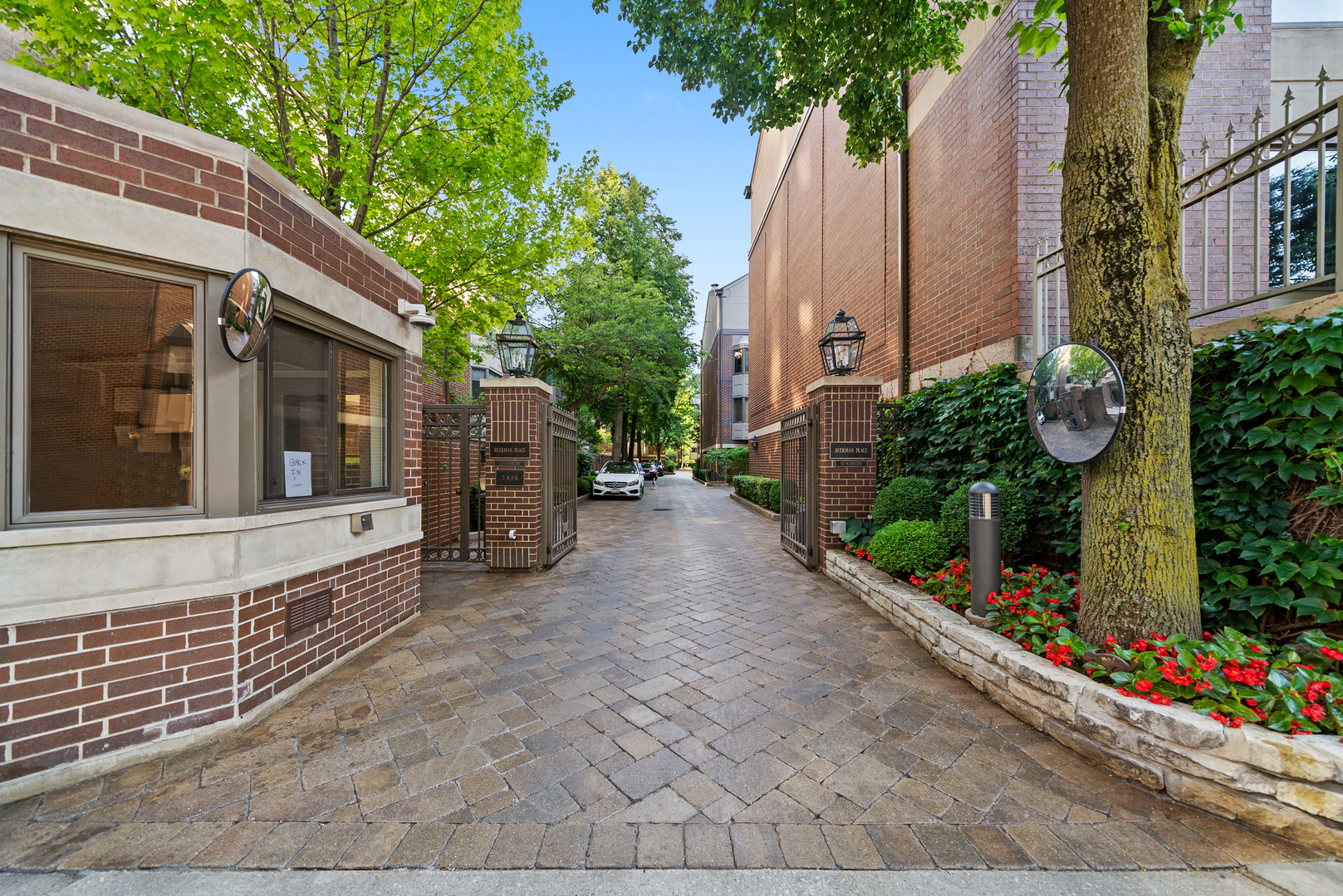 55 W Goethe Street Unit: 1222
