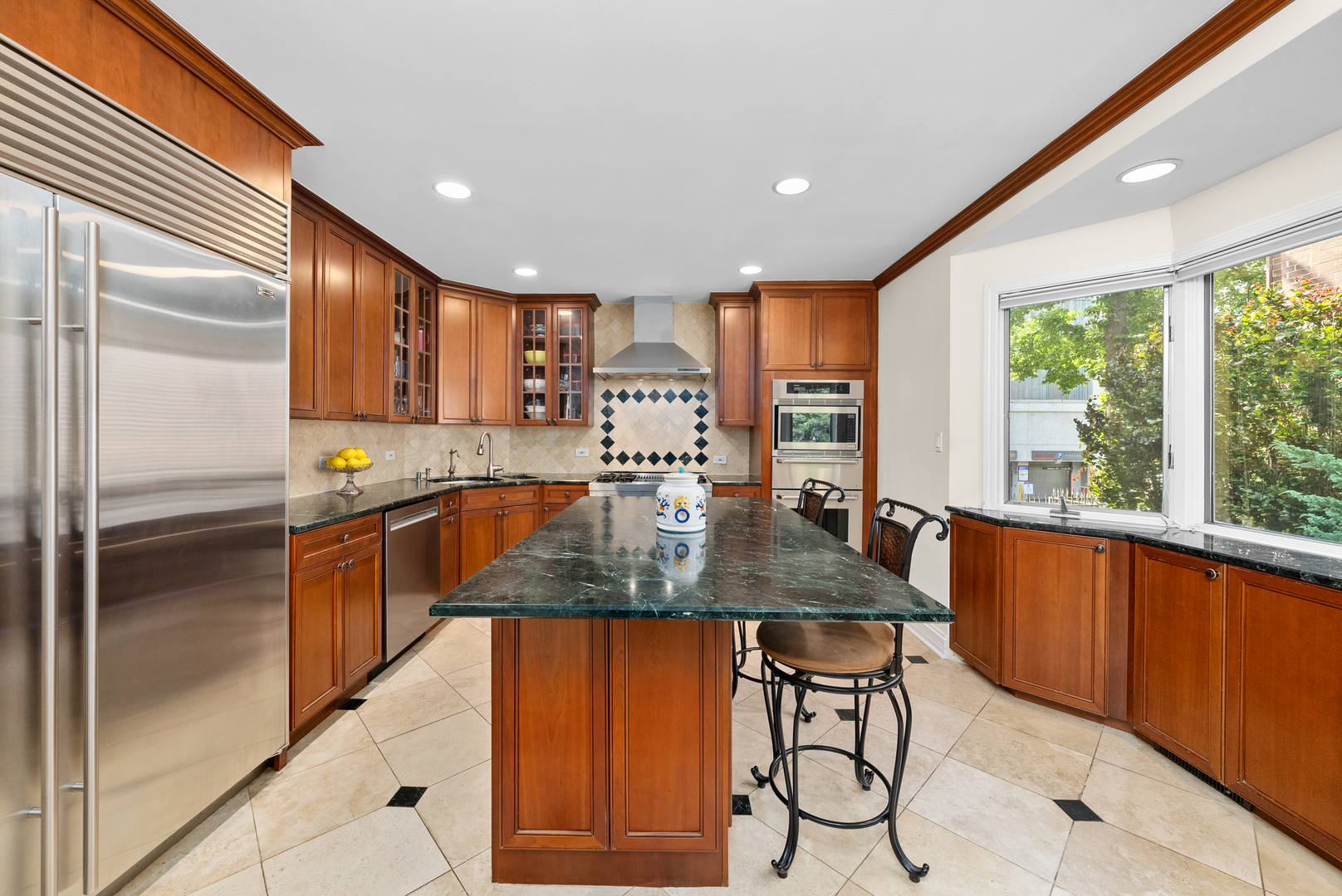 55 W Goethe Street Unit: 1222