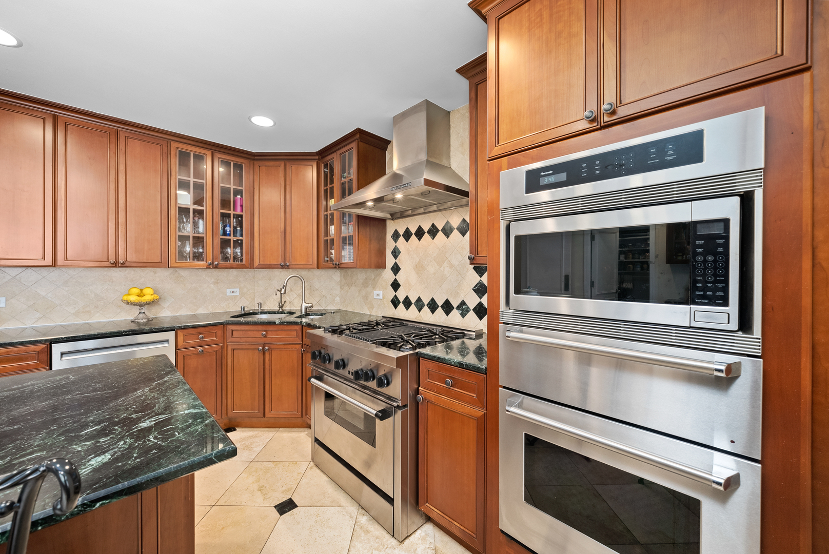 55 W Goethe Street Unit: 1222