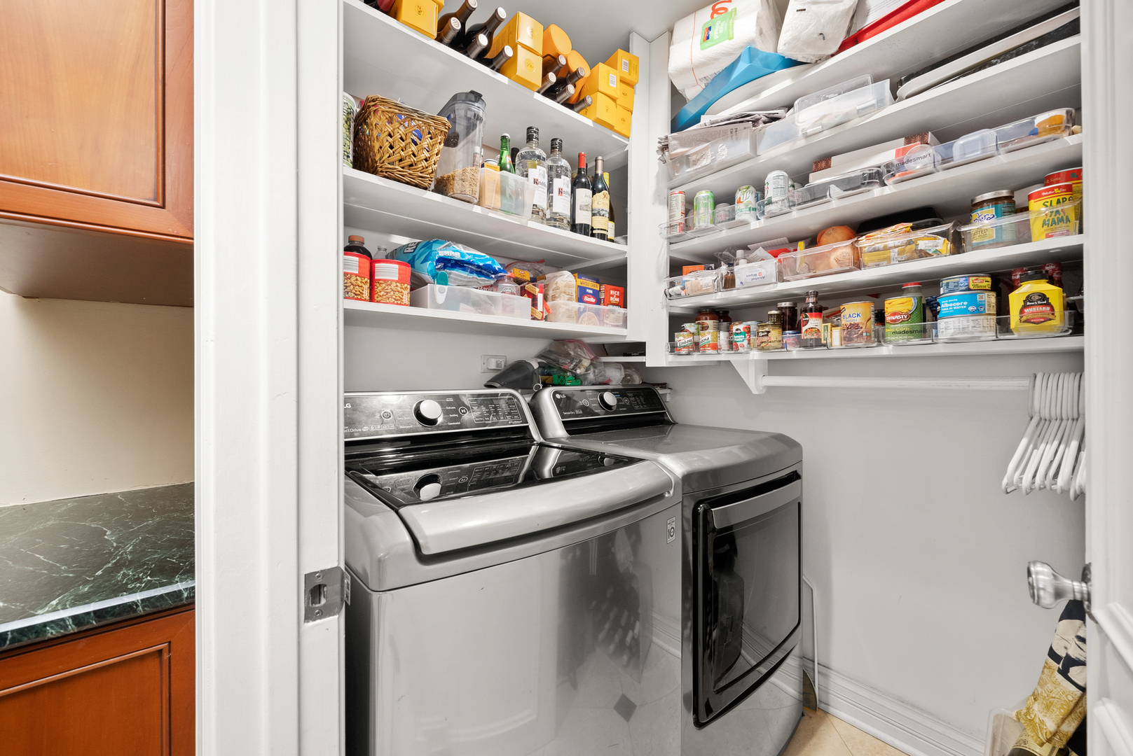55 W Goethe Street Unit: 1222