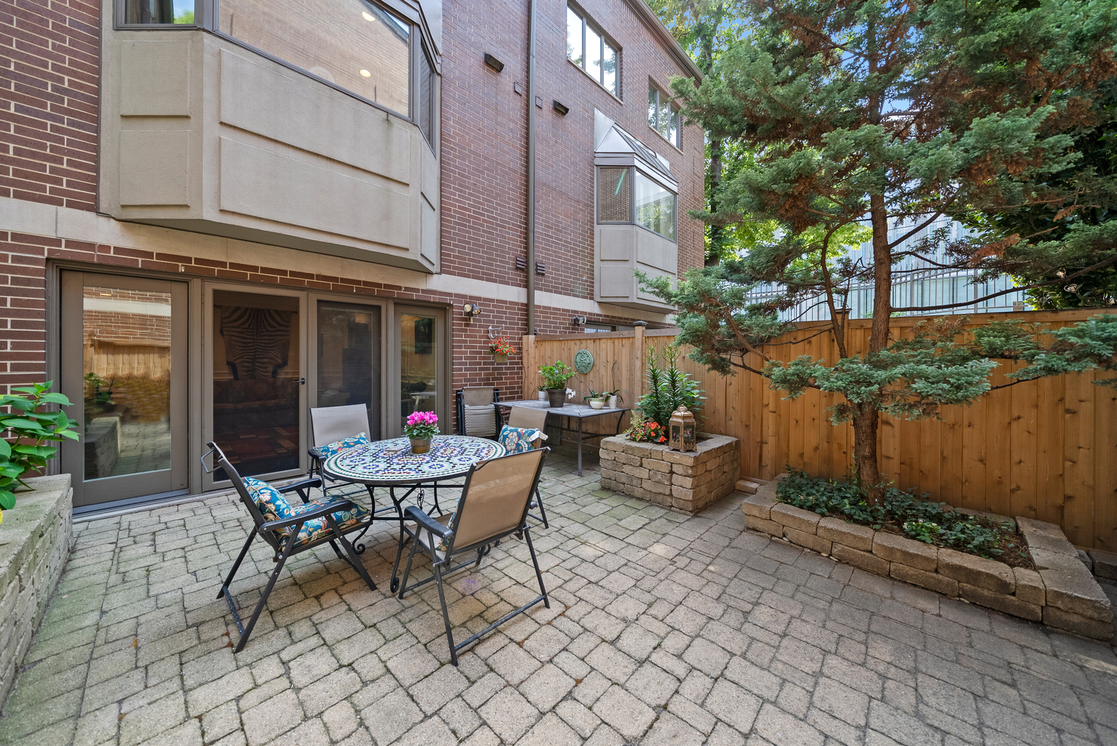 55 W Goethe Street Unit: 1222