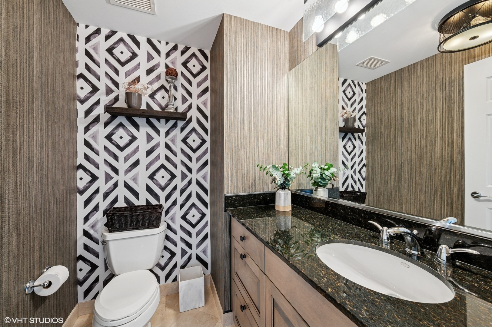 21 E Huron Street Unit: 2606