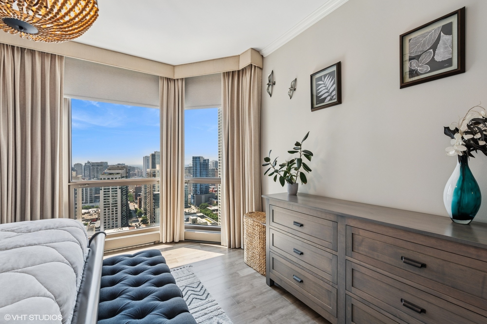 21 E Huron Street Unit: 2606