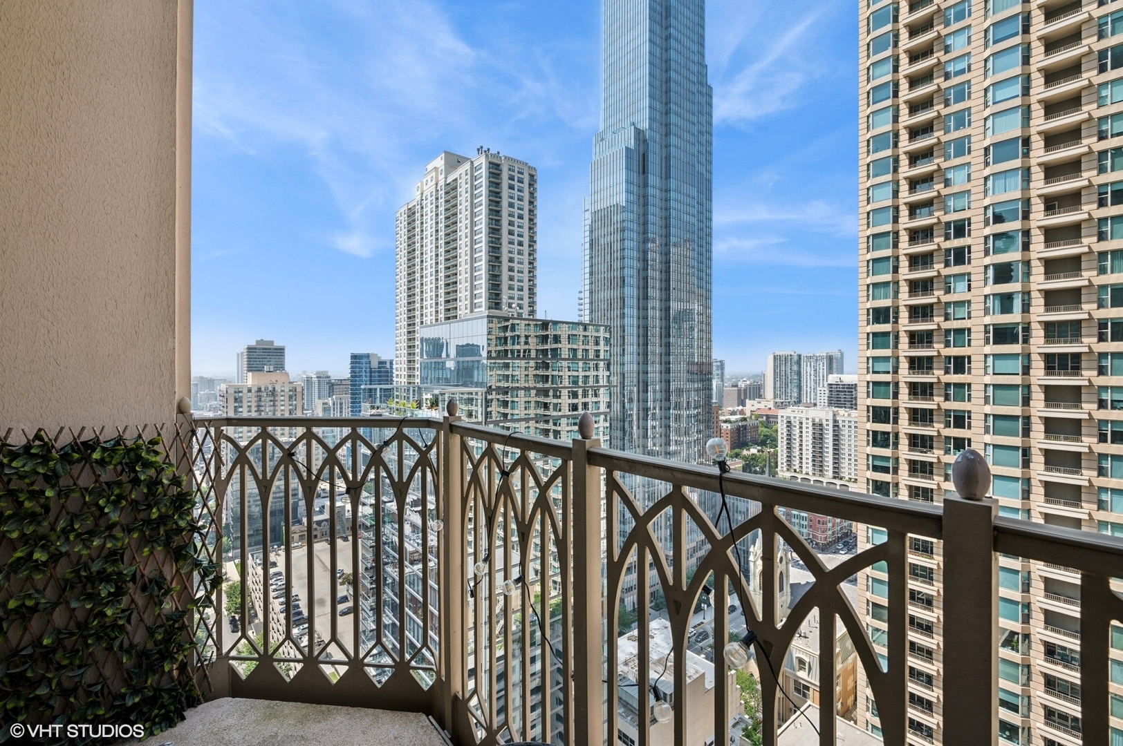 21 E Huron Street Unit: 2606