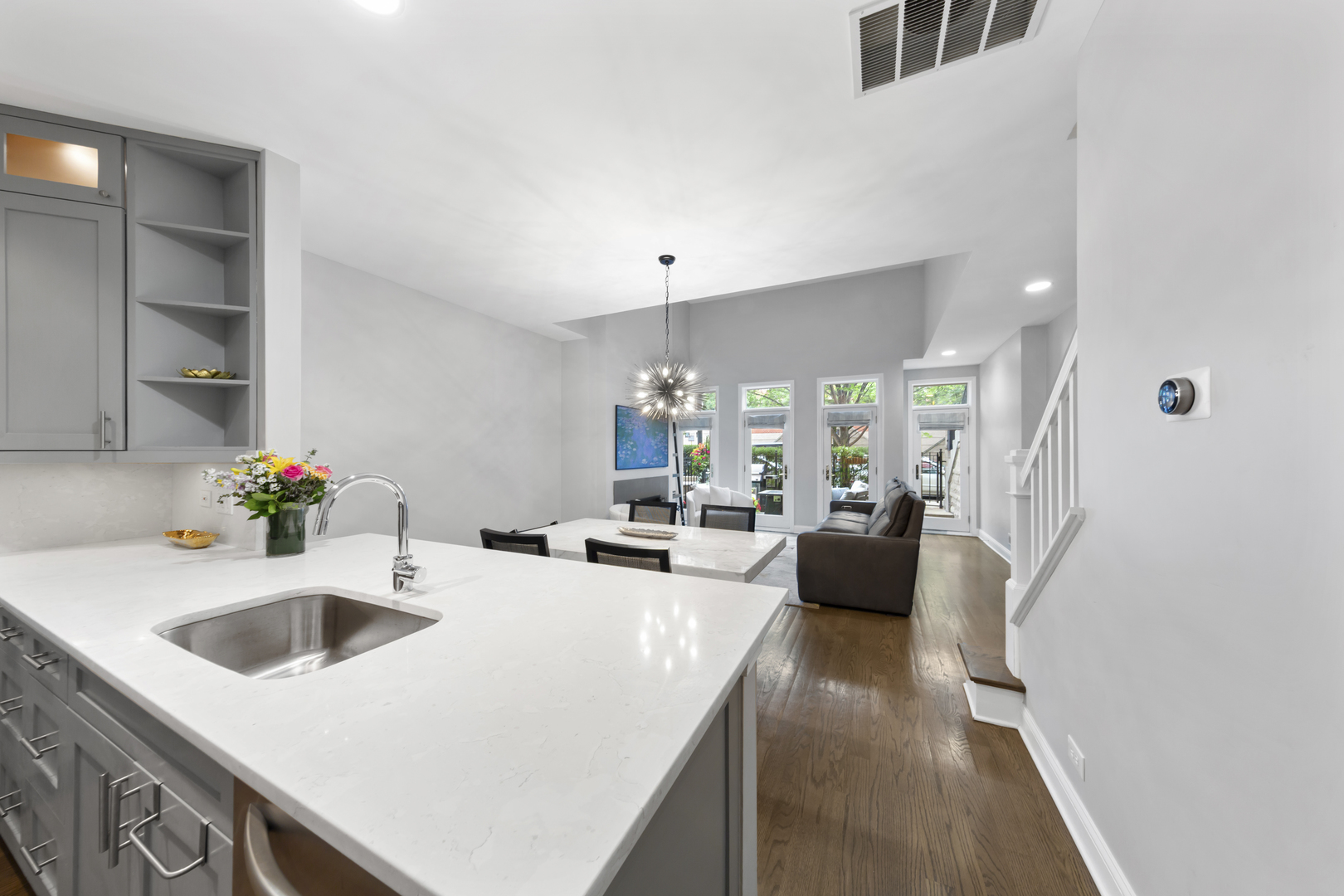 434 W Armitage Avenue