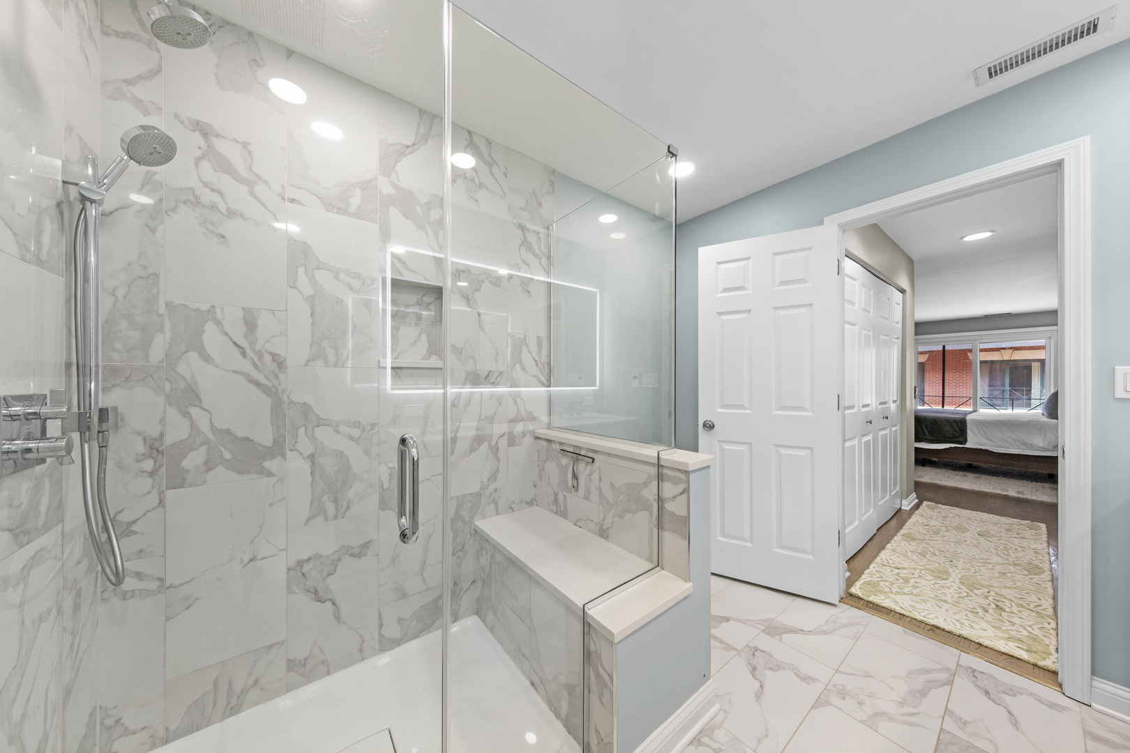 434 W Armitage Avenue