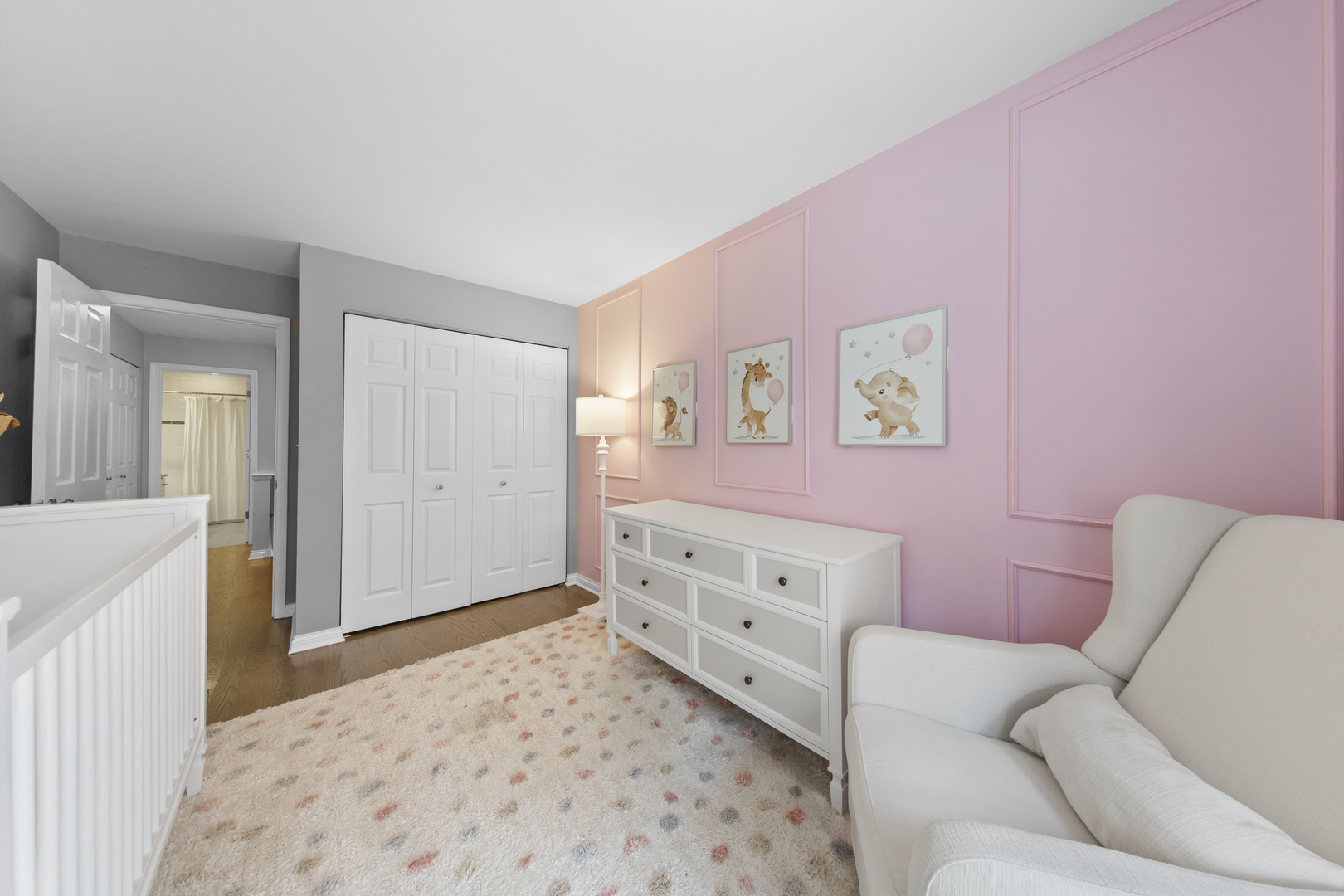 434 W Armitage Avenue