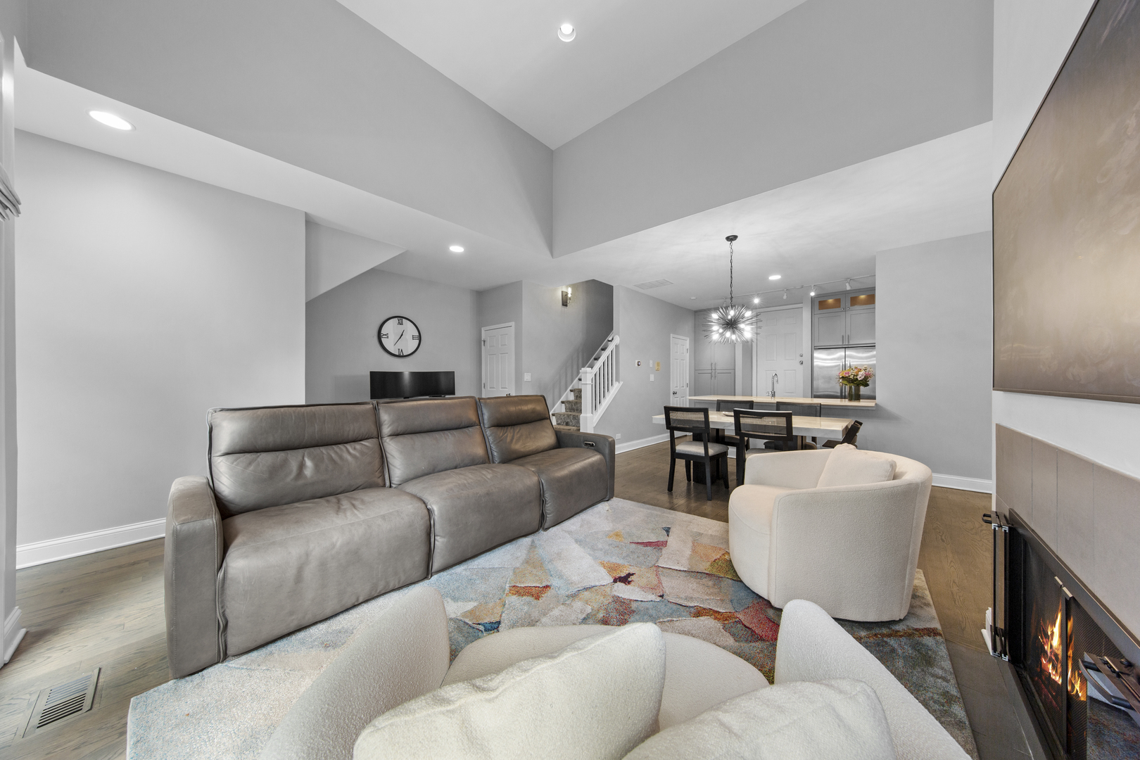 434 W Armitage Avenue