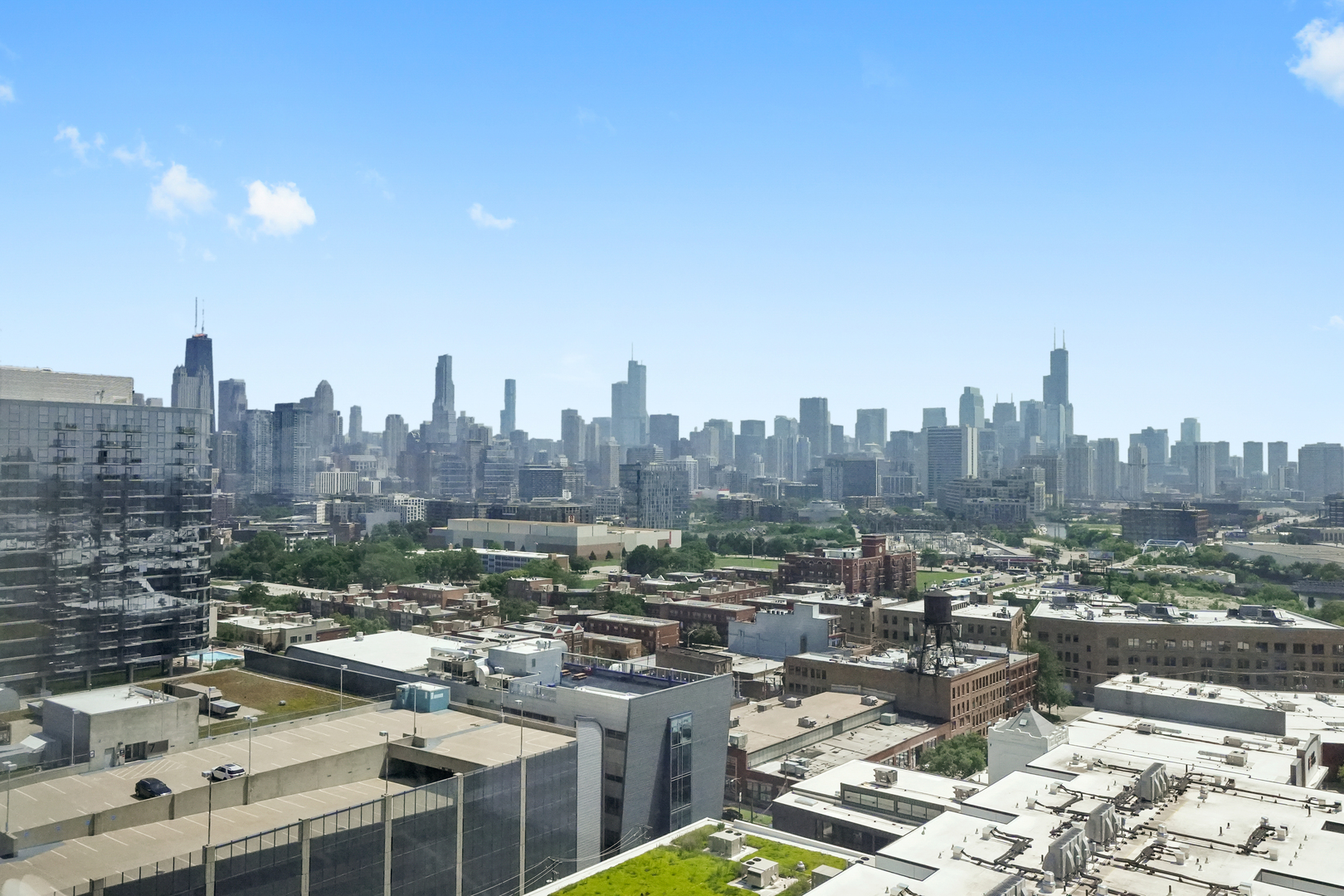 860 W Blackhawk Street Unit: 1807