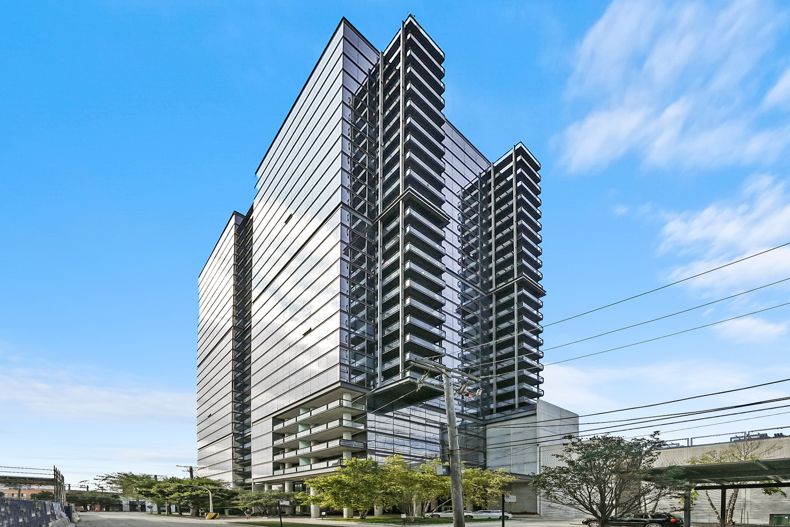 860 W Blackhawk Street Unit: 1807