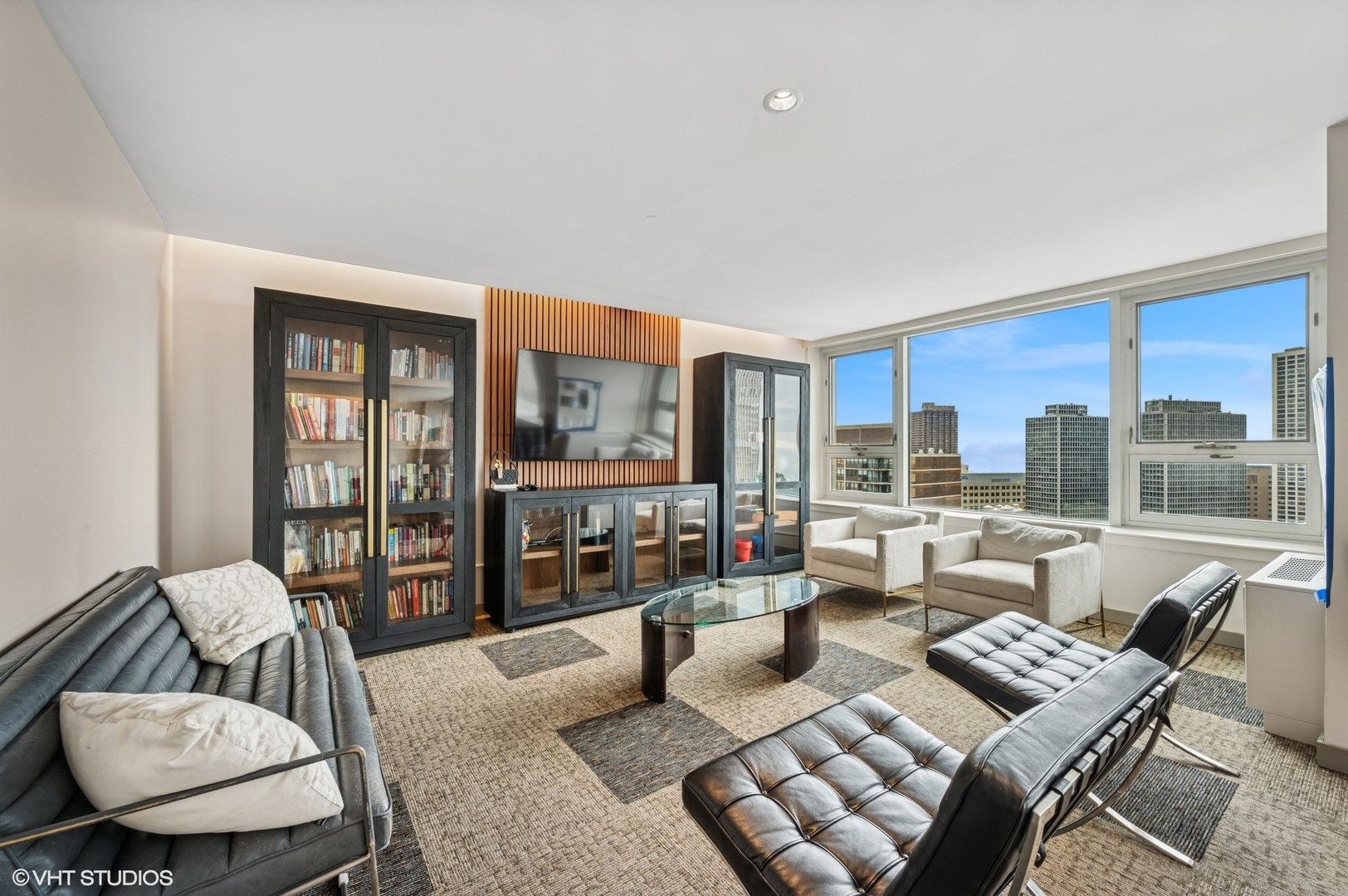 2728 N Hampden Court Unit: 401