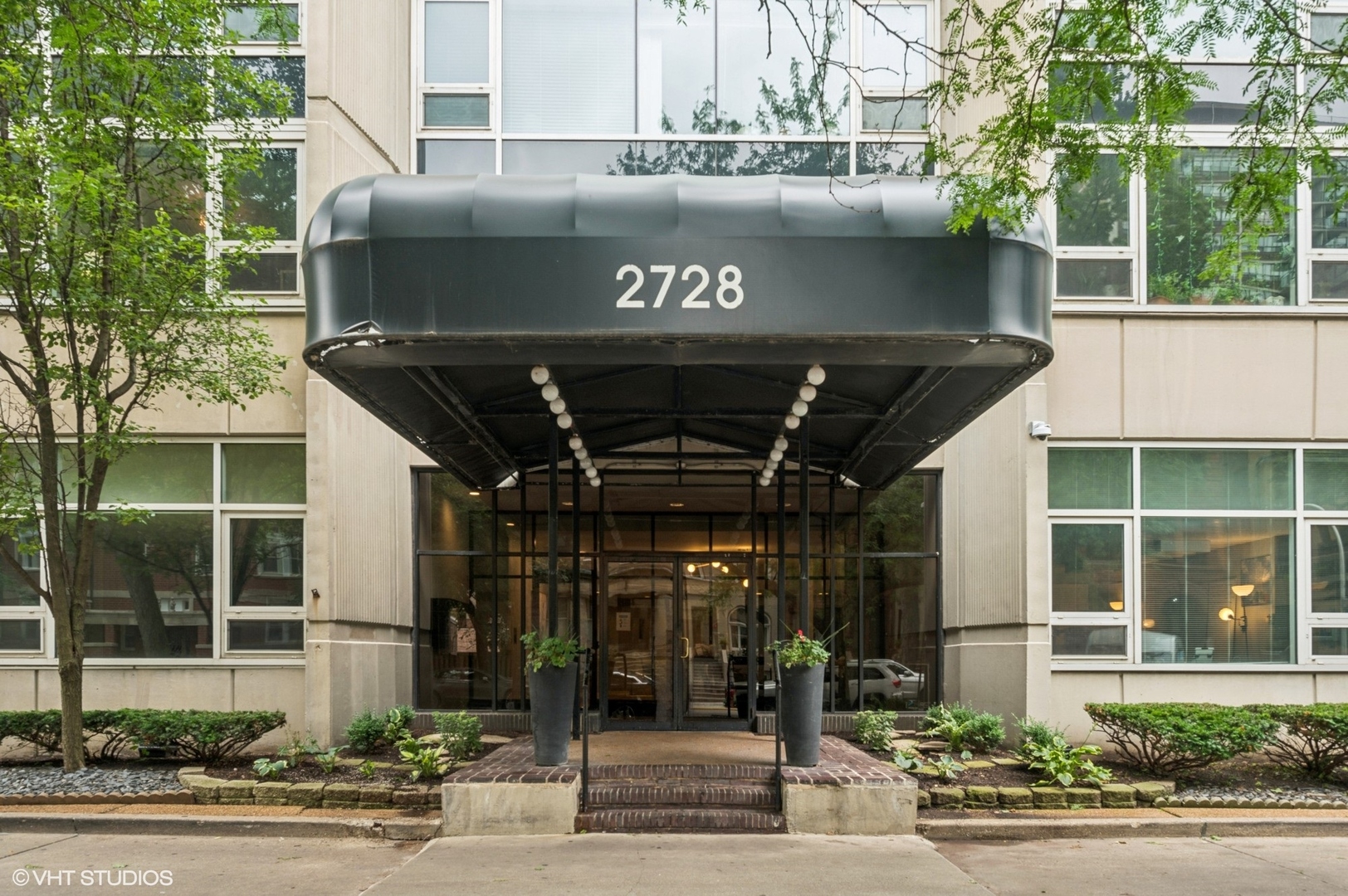 2728 N Hampden Court Unit: 401