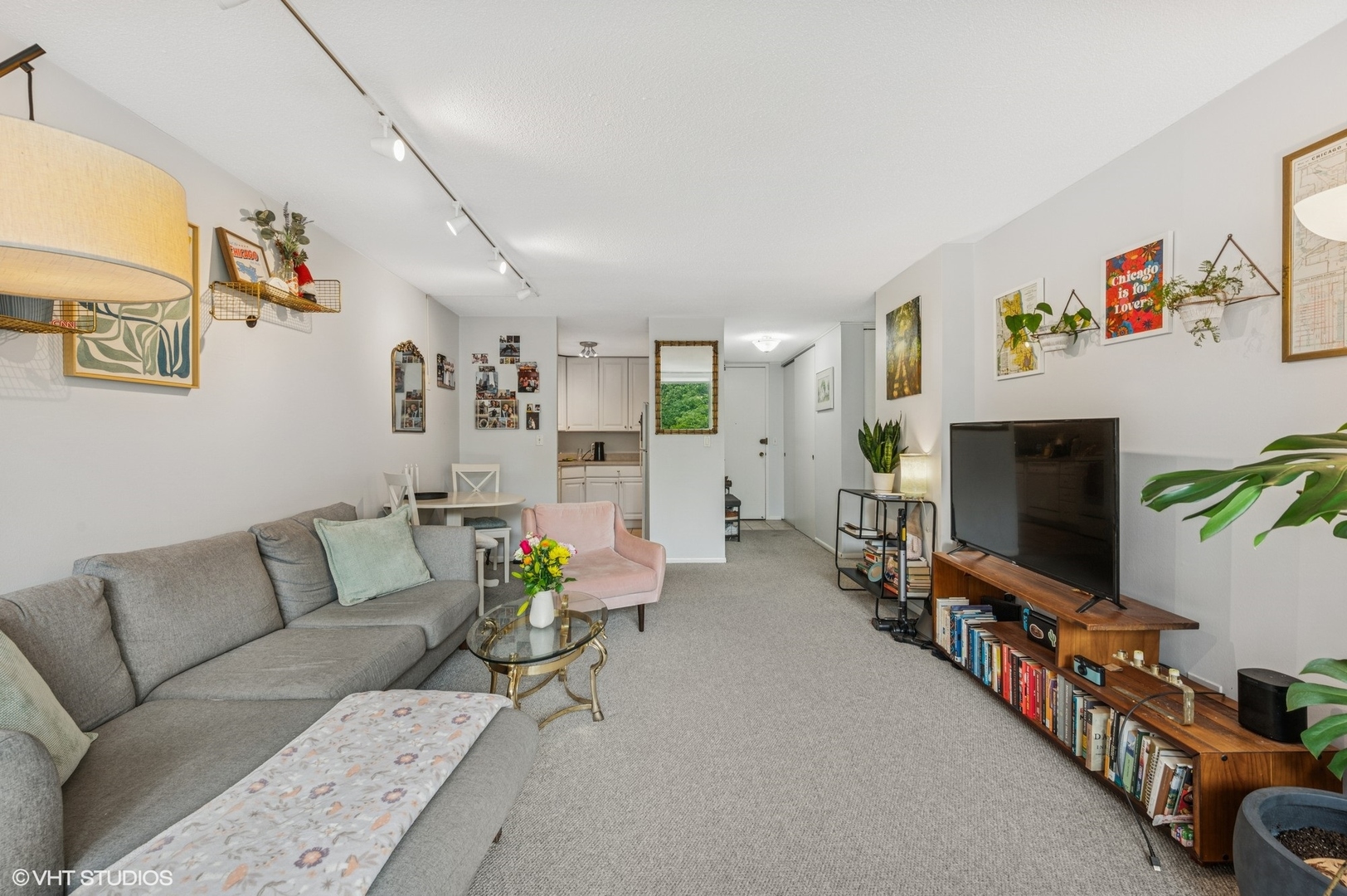 2728 N Hampden Court Unit: 401