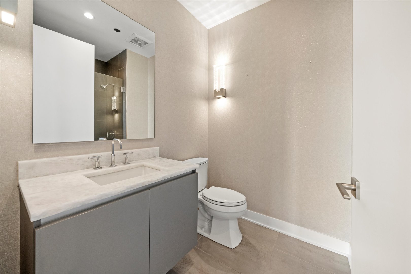 360 W Erie Street Unit: 10C