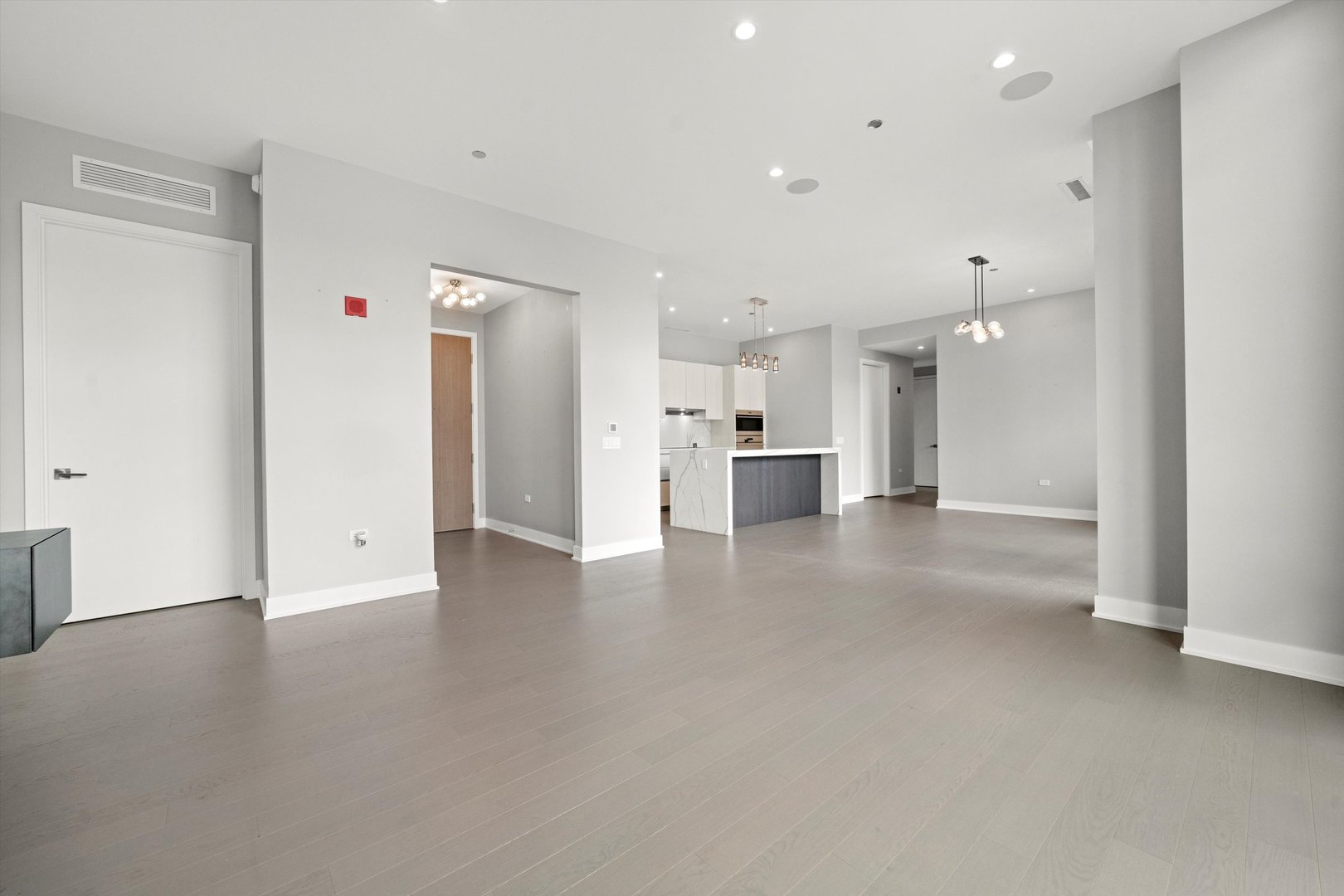 360 W Erie Street Unit: 10C