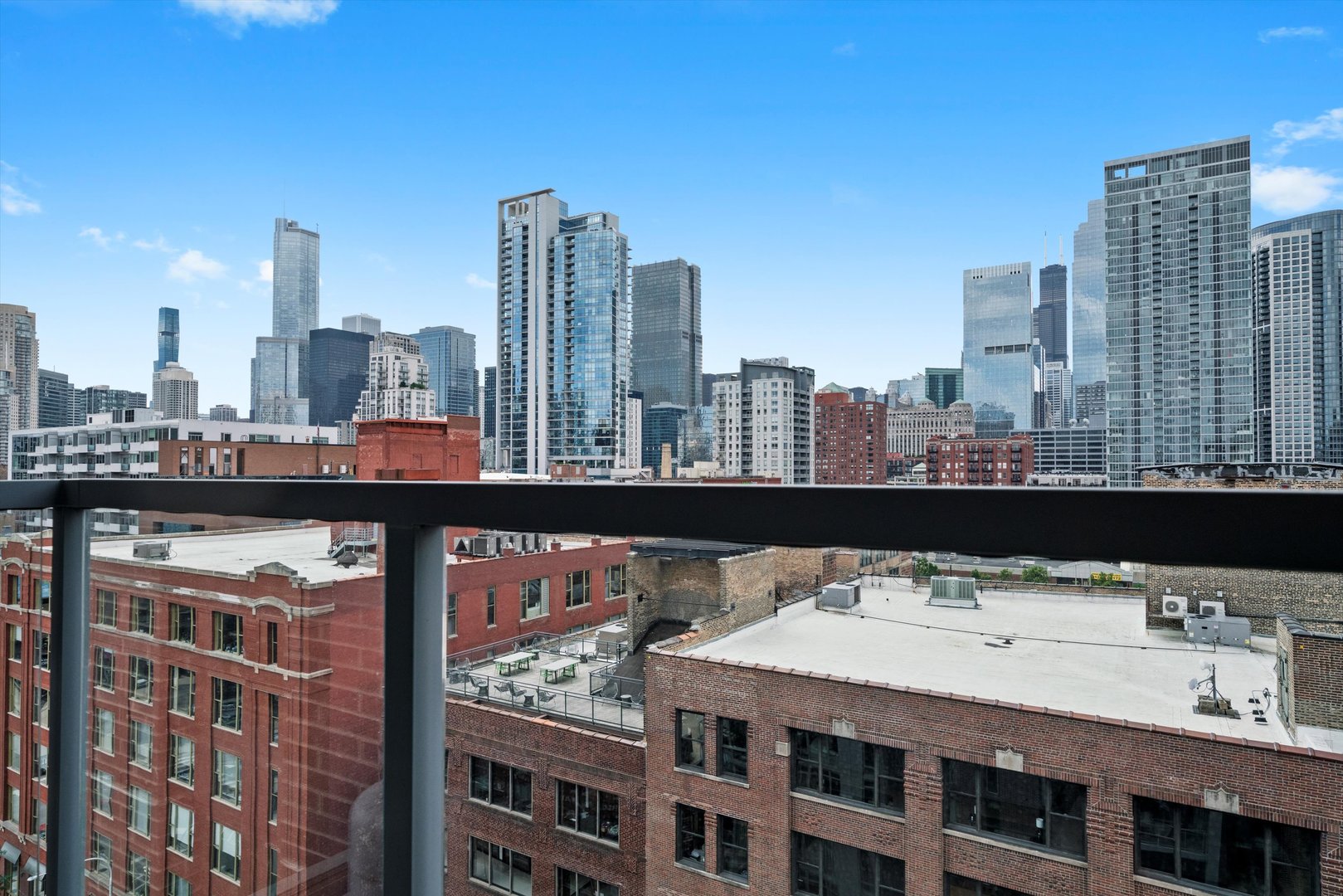 360 W Erie Street Unit: 10C