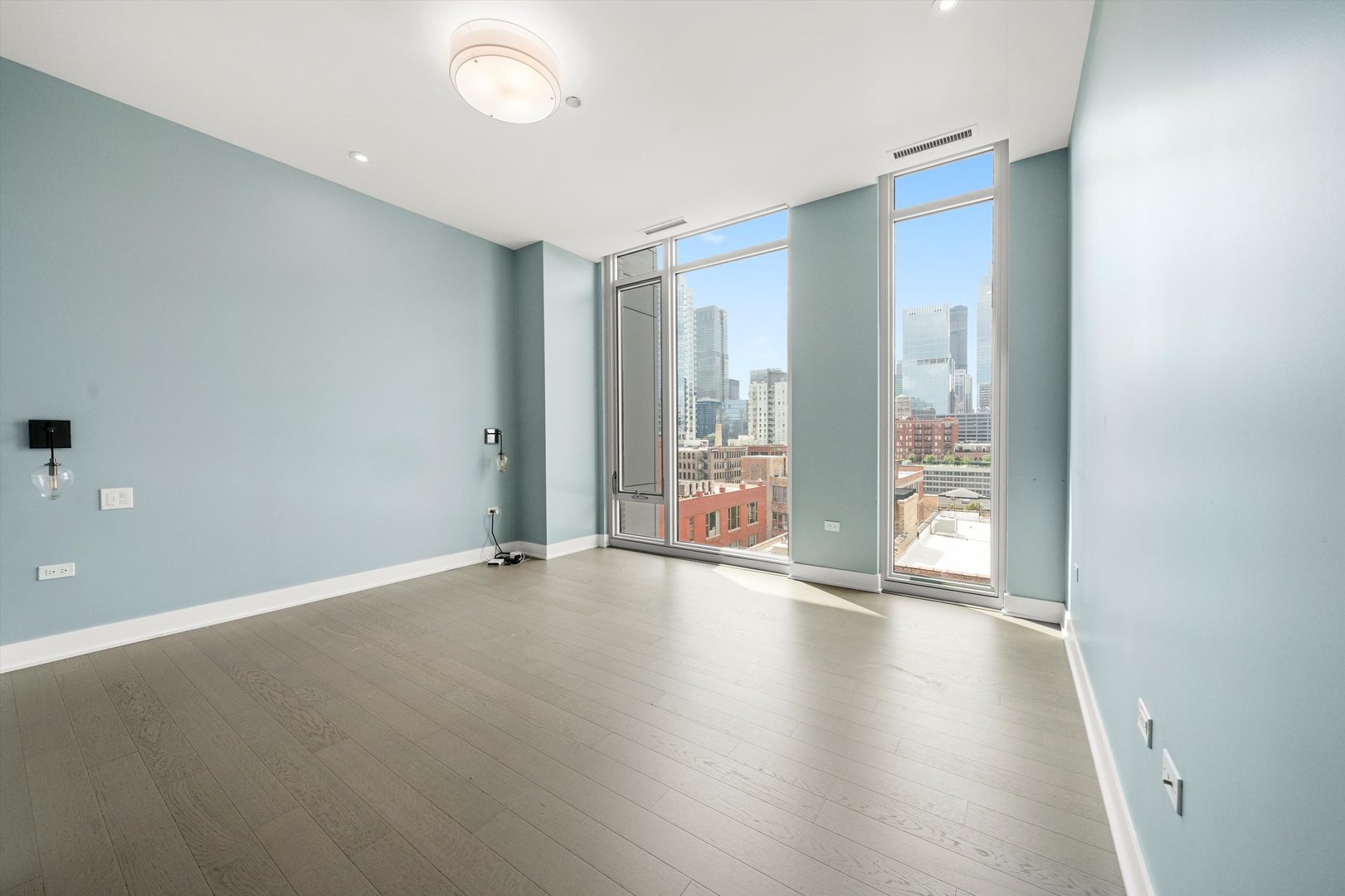 360 W Erie Street Unit: 10C