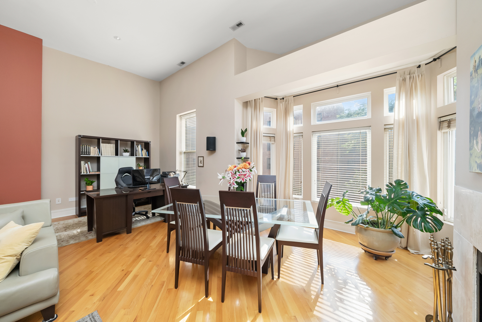 1435 N SEDGWICK Avenue Unit: 2PH