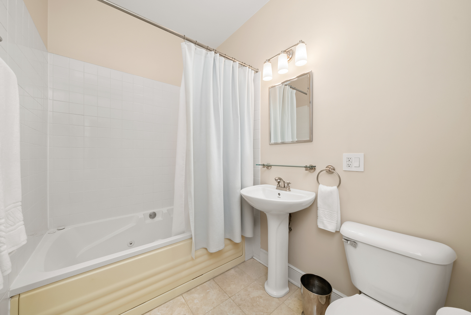 1435 N SEDGWICK Avenue Unit: 2PH