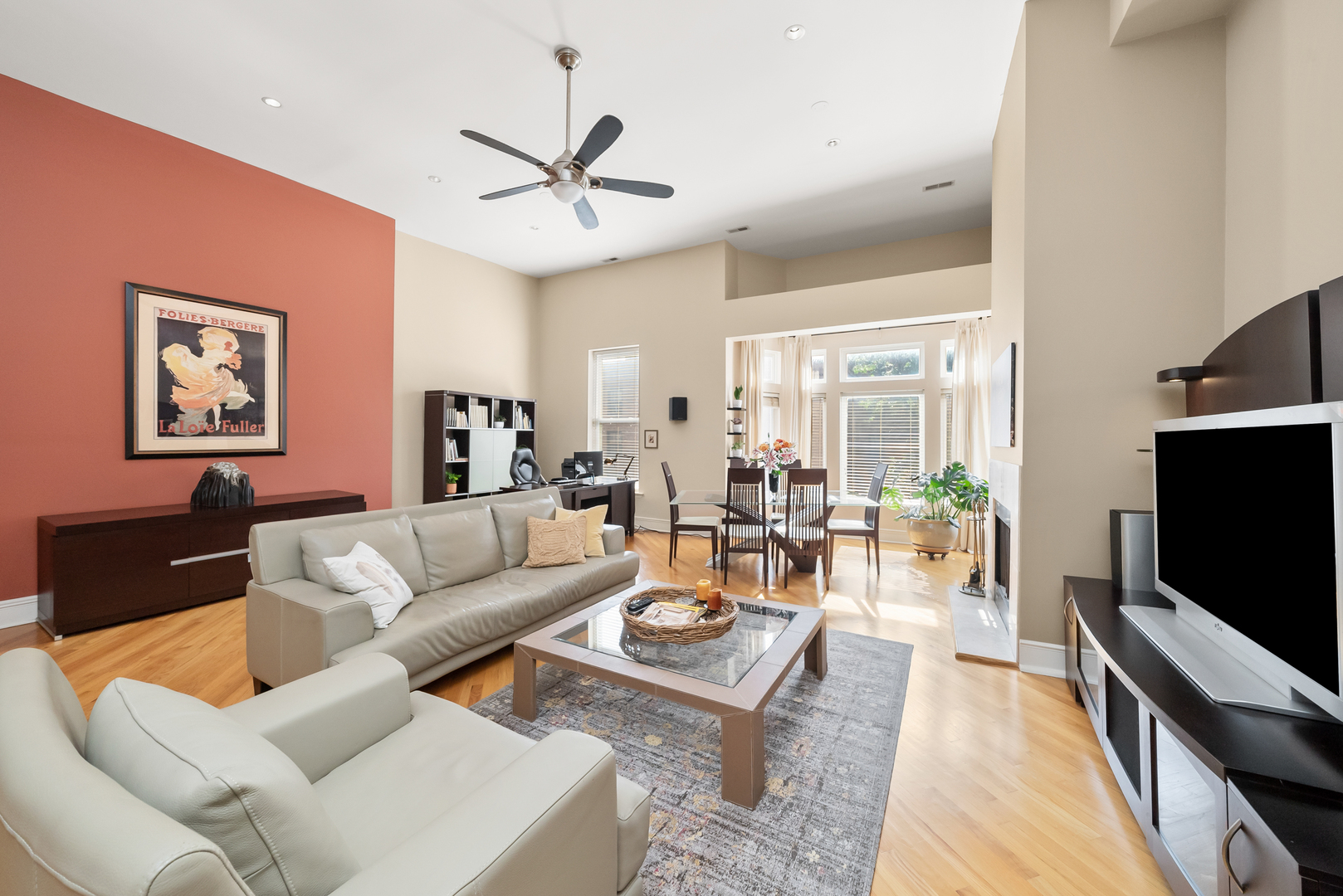 1435 N SEDGWICK Avenue Unit: 2PH