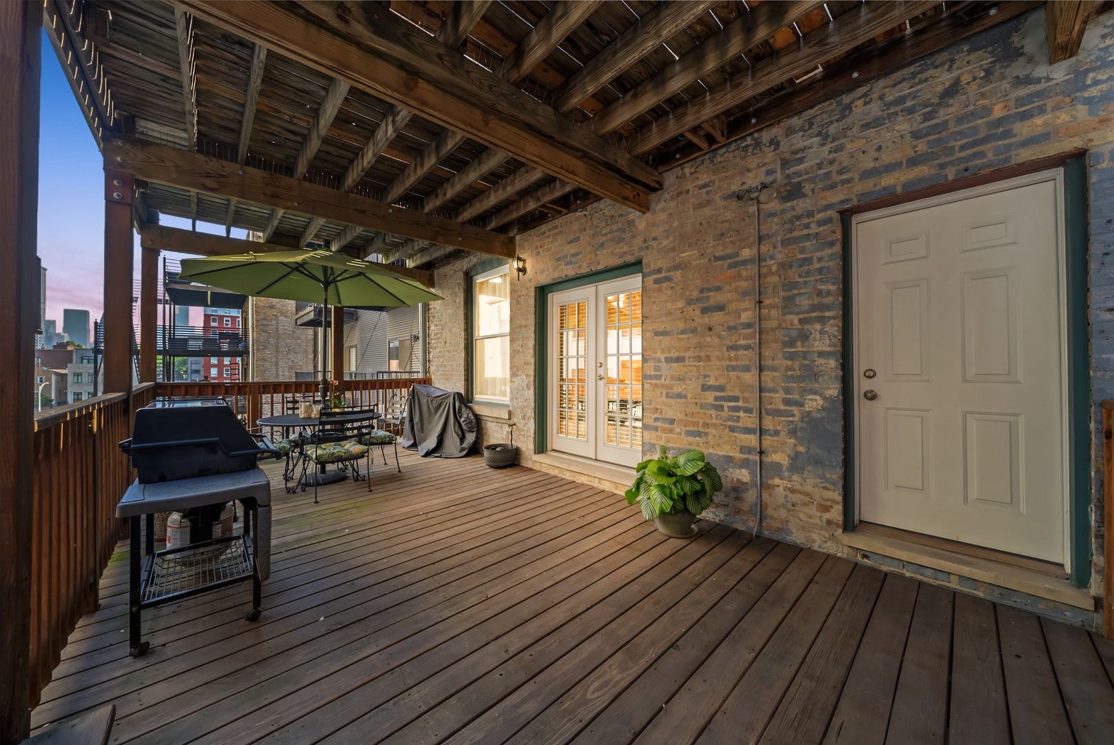 1435 N SEDGWICK Avenue Unit: 2PH