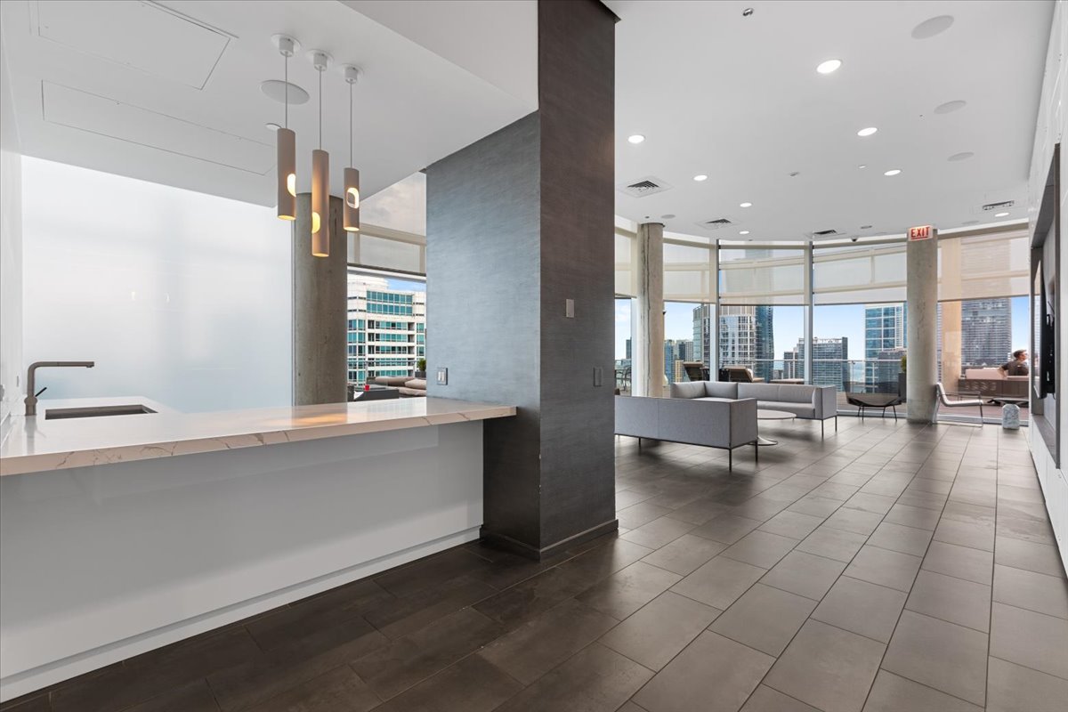 600 N Fairbanks Court Unit: 3306