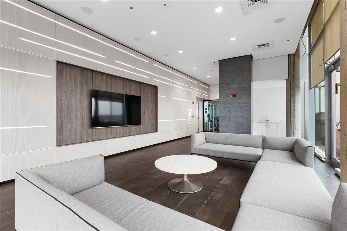 600 N Fairbanks Court Unit: 3306