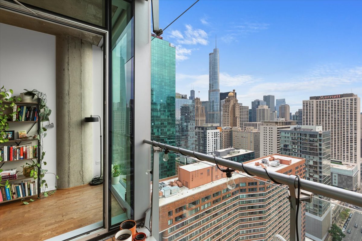 600 N Fairbanks Court Unit: 3306