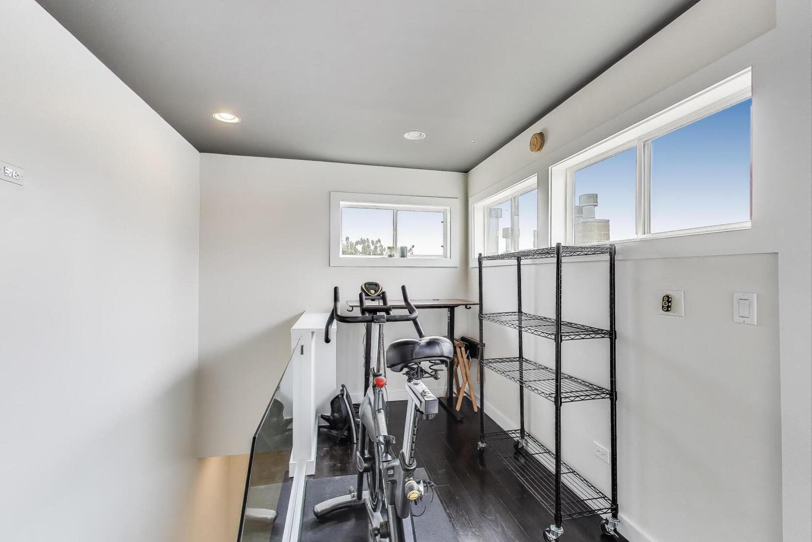 1028 N Hermitage Avenue Unit: 3