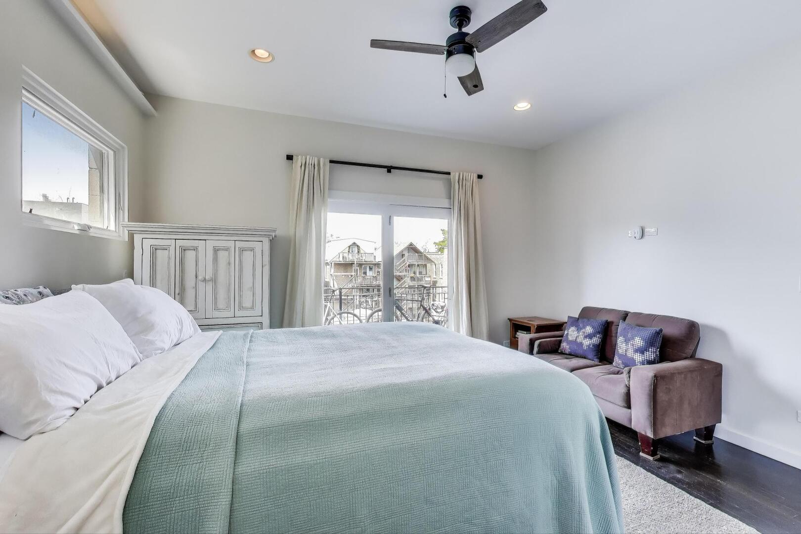 1028 N Hermitage Avenue Unit: 3