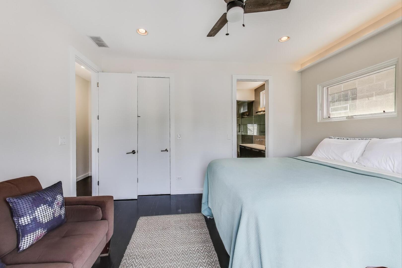 1028 N Hermitage Avenue Unit: 3