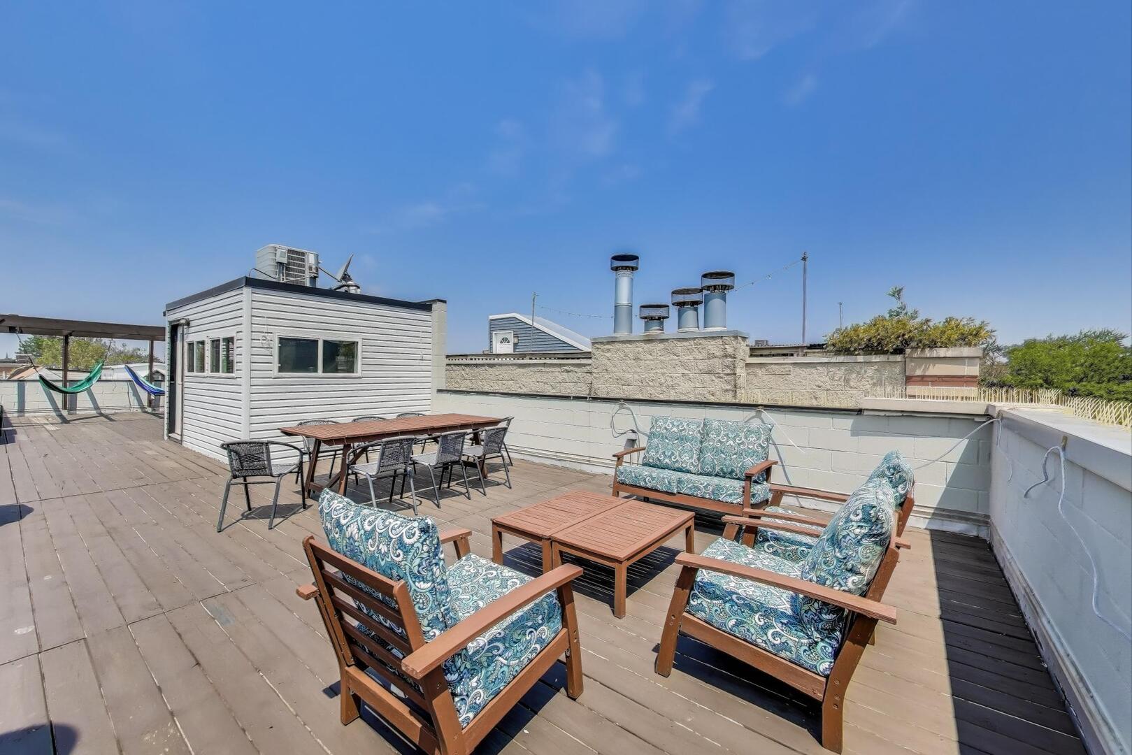1028 N Hermitage Avenue Unit: 3