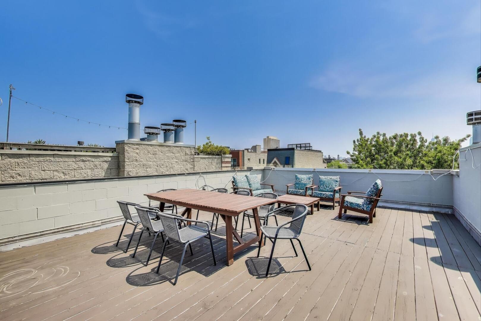1028 N Hermitage Avenue Unit: 3