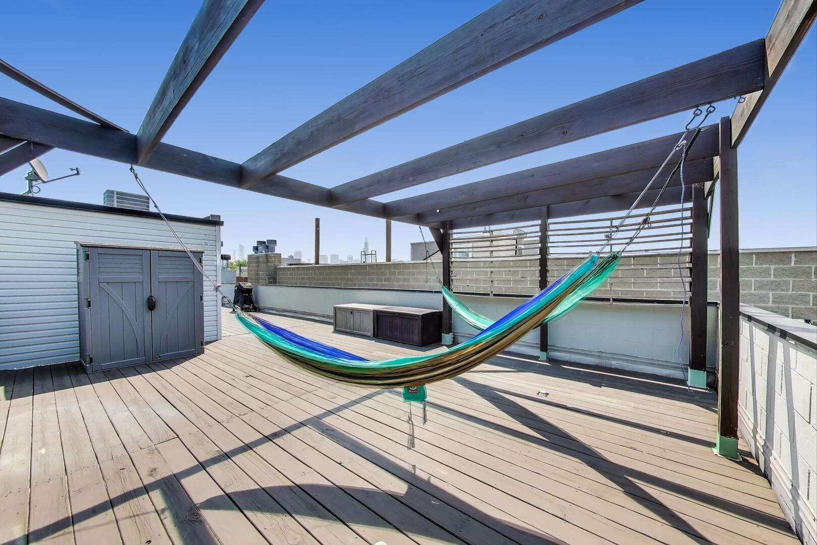 1028 N Hermitage Avenue Unit: 3