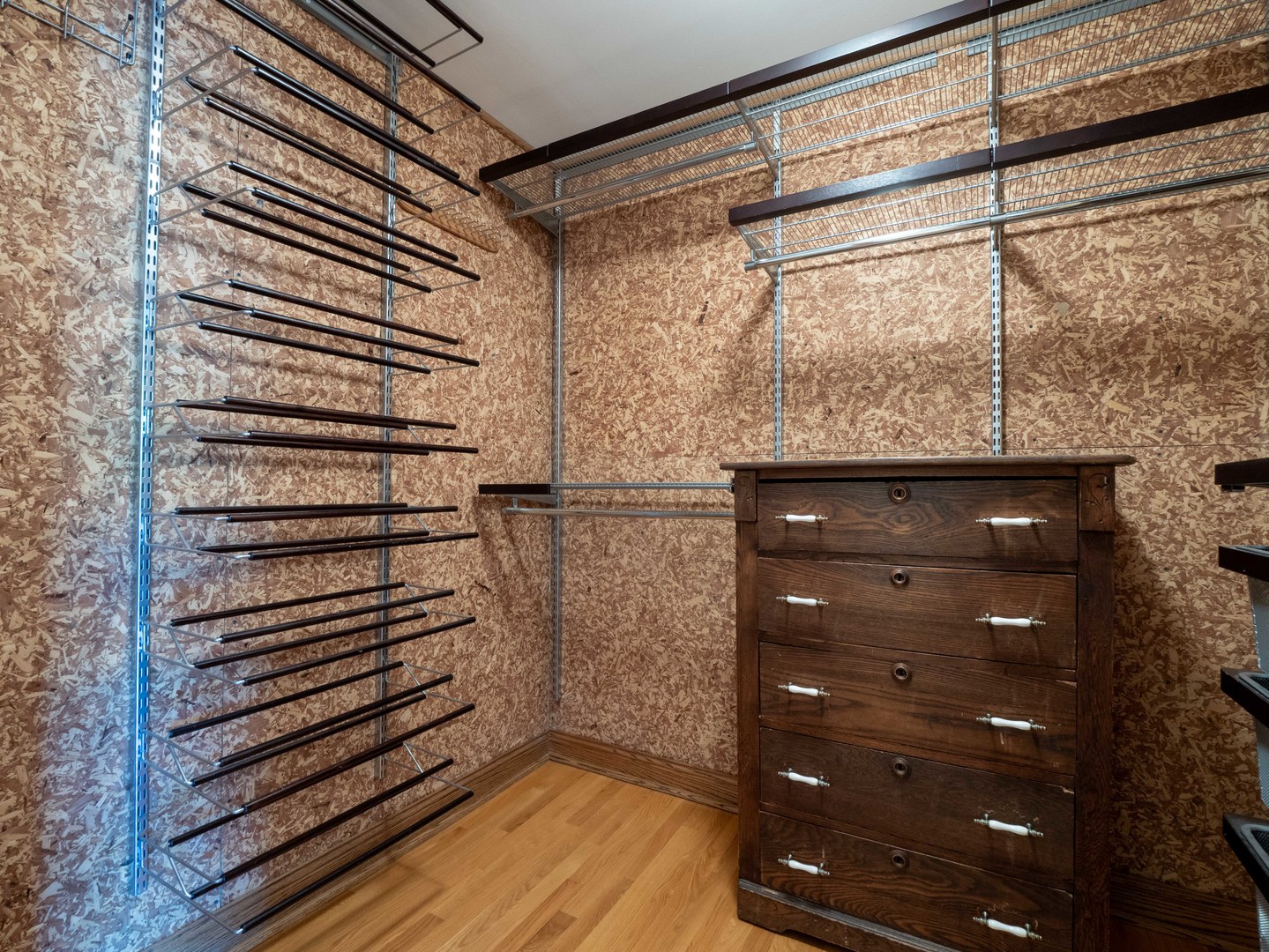 1013 W WEBSTER Avenue Unit: 5