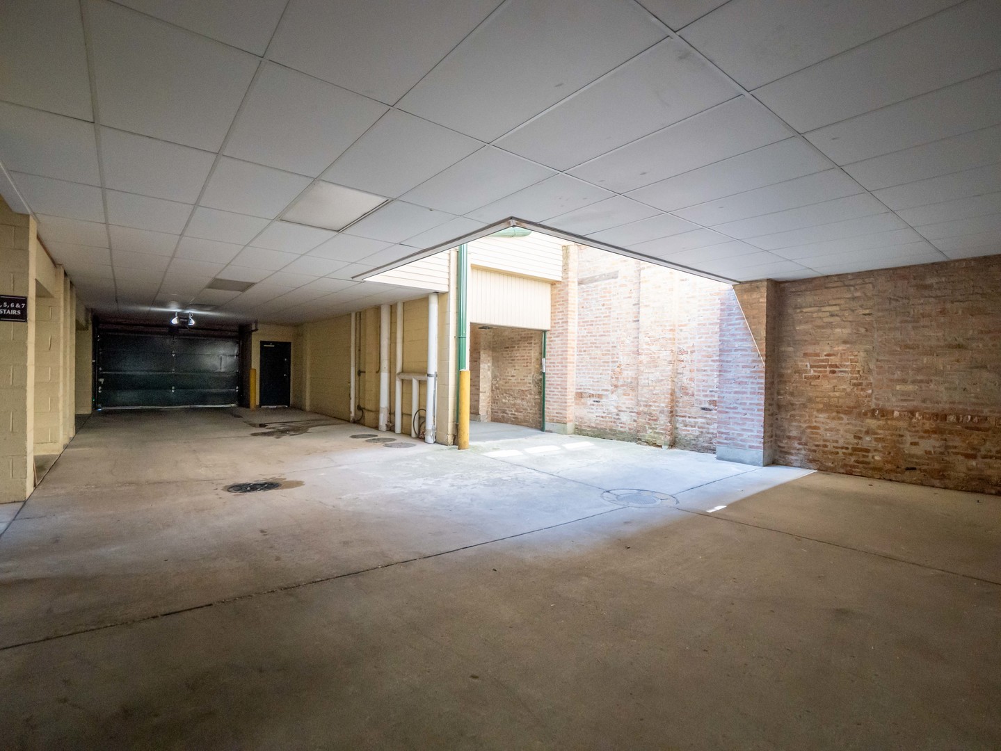 1013 W WEBSTER Avenue Unit: 5