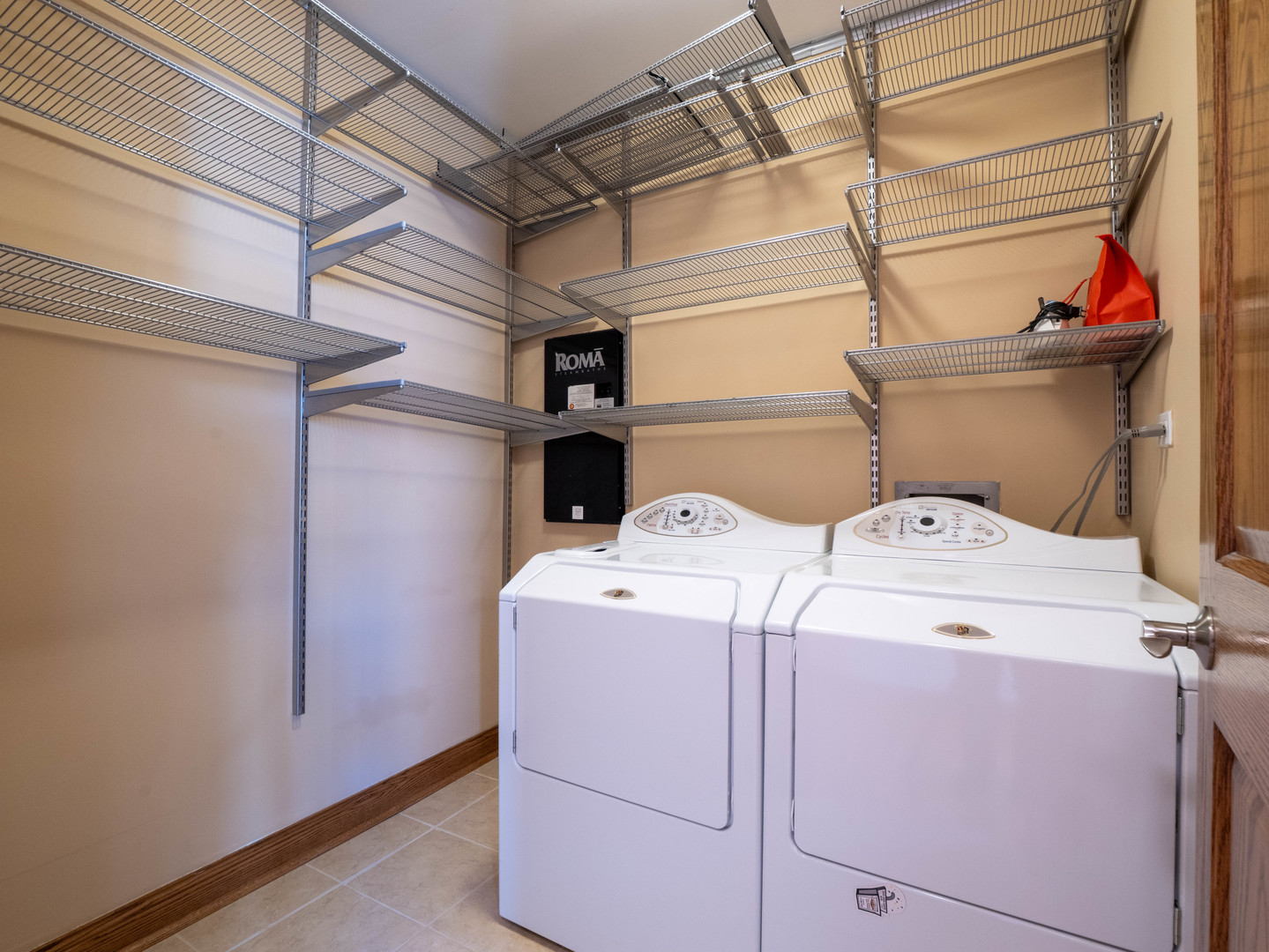 1013 W WEBSTER Avenue Unit: 5