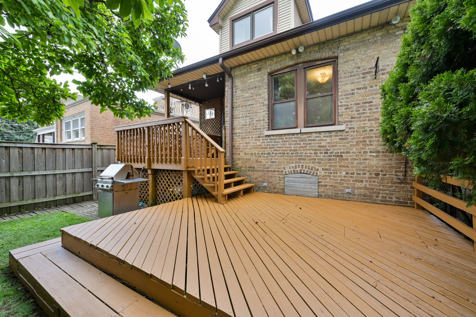 5251 N La Crosse Avenue