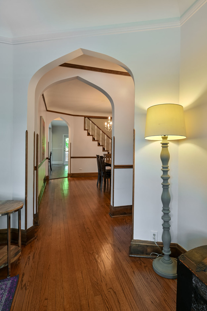 5251 N La Crosse Avenue